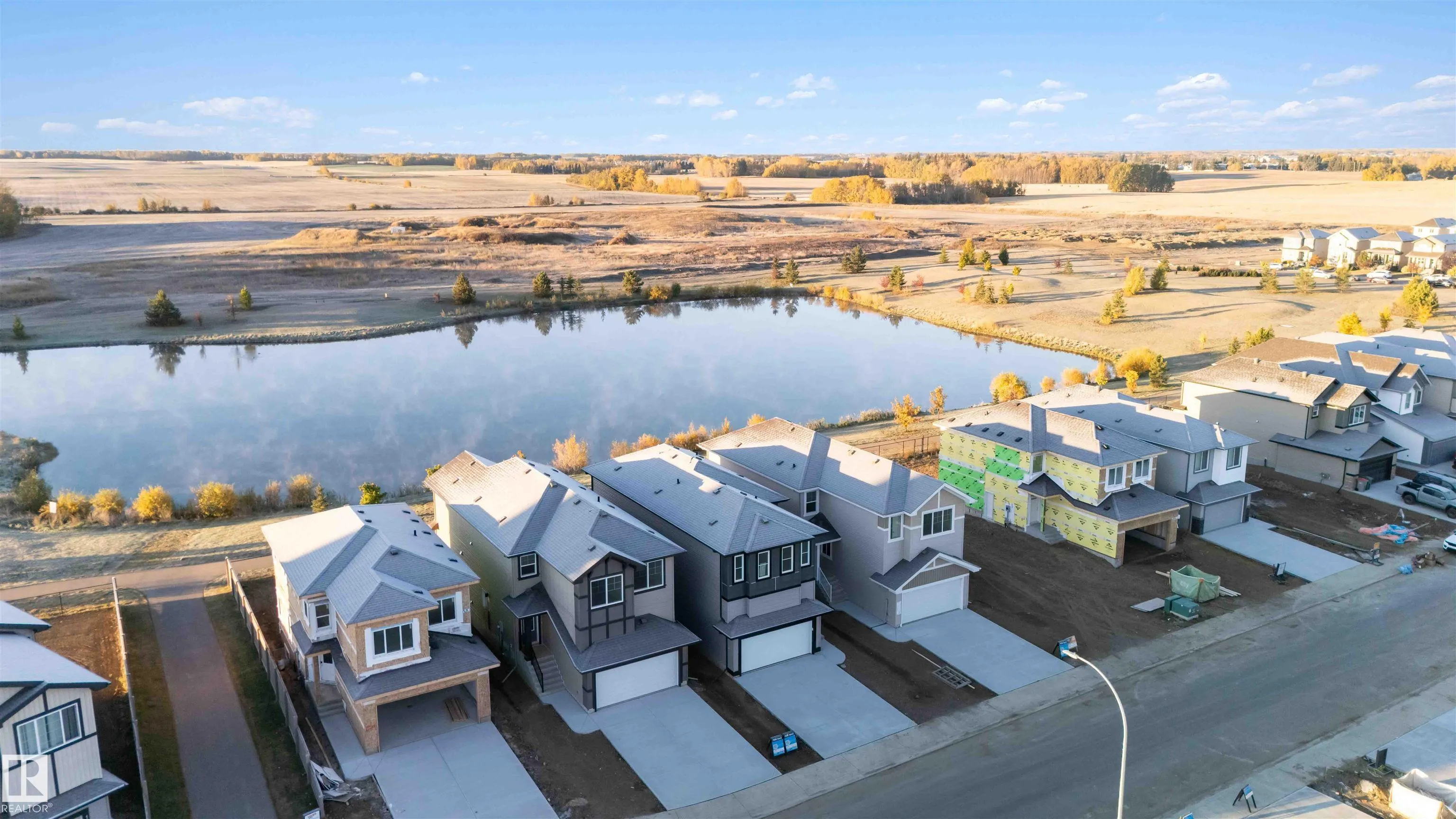 1143 South Creek Wynd