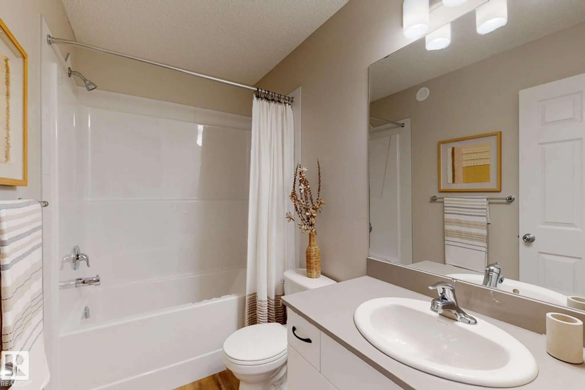 1143 South Creek Wynd