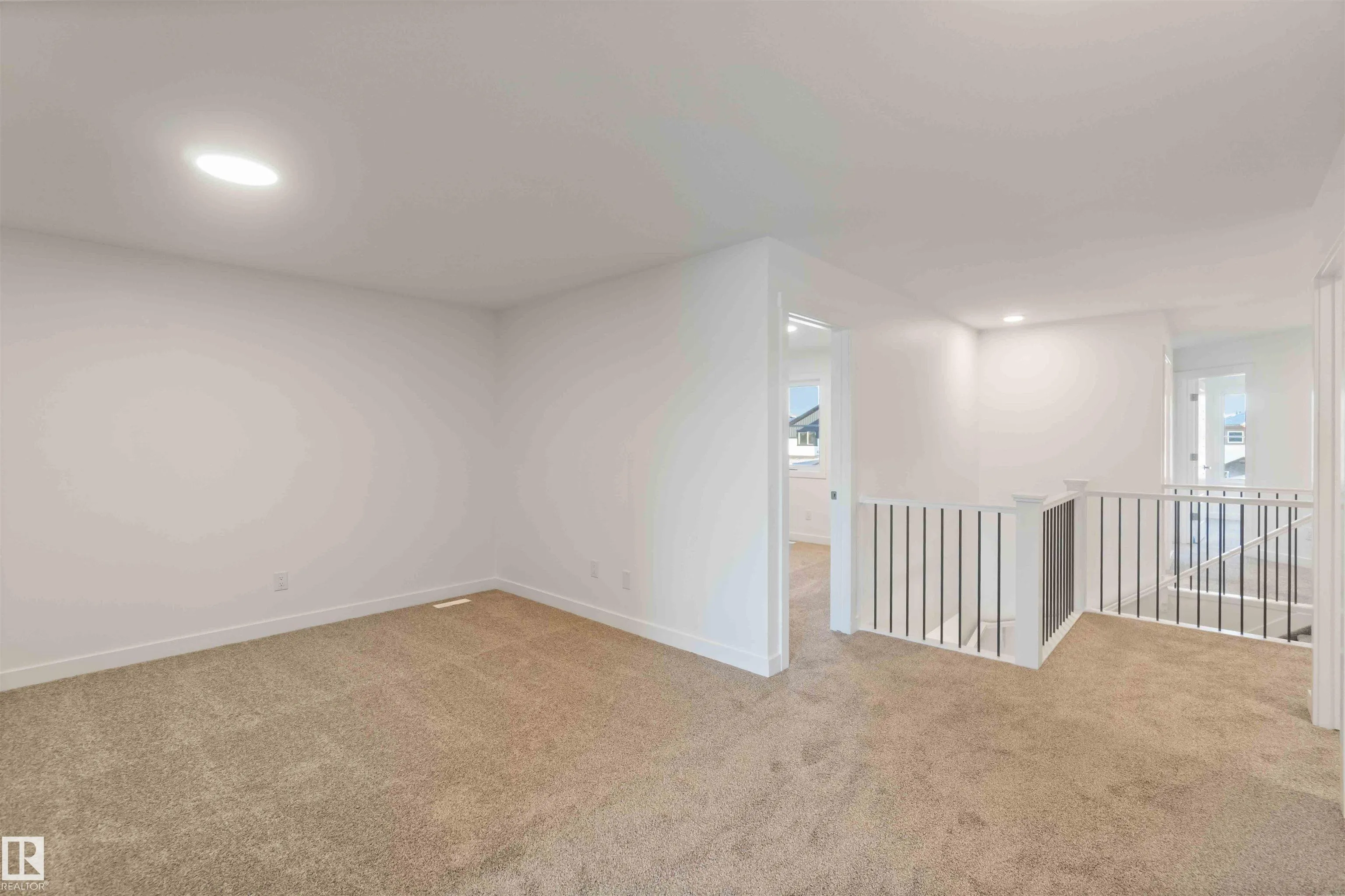 1143 South Creek Wynd