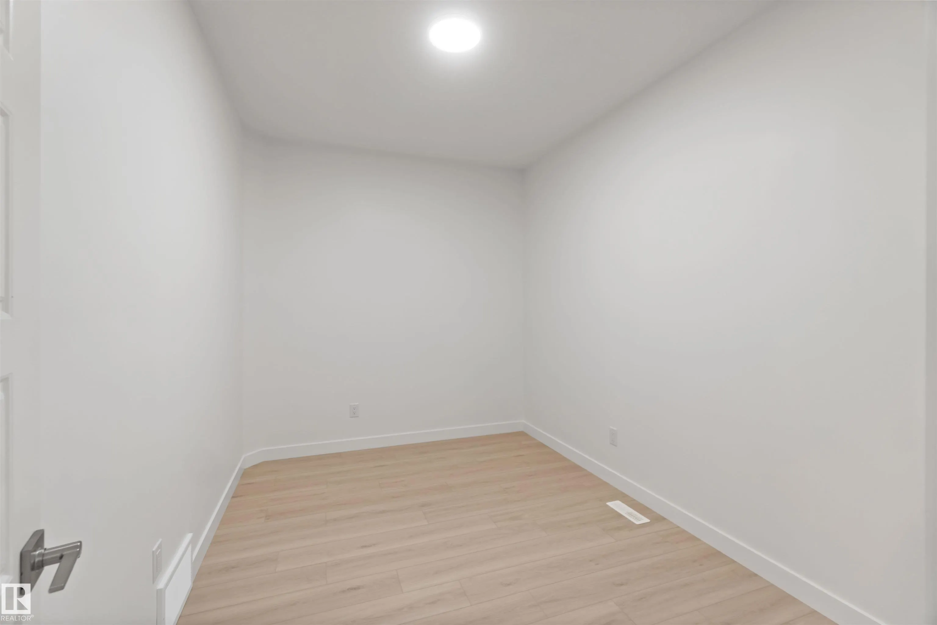 1143 South Creek Wynd