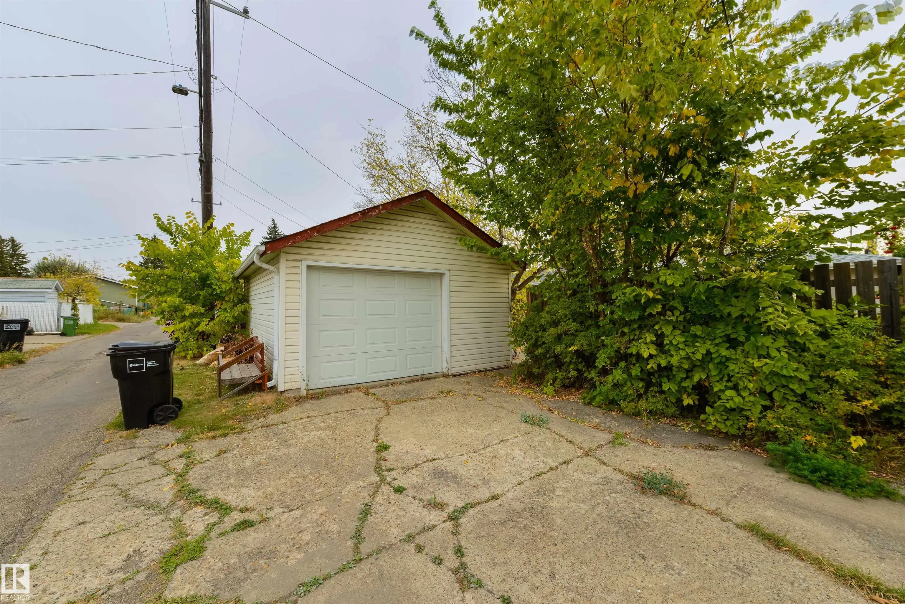 8016 159 Street