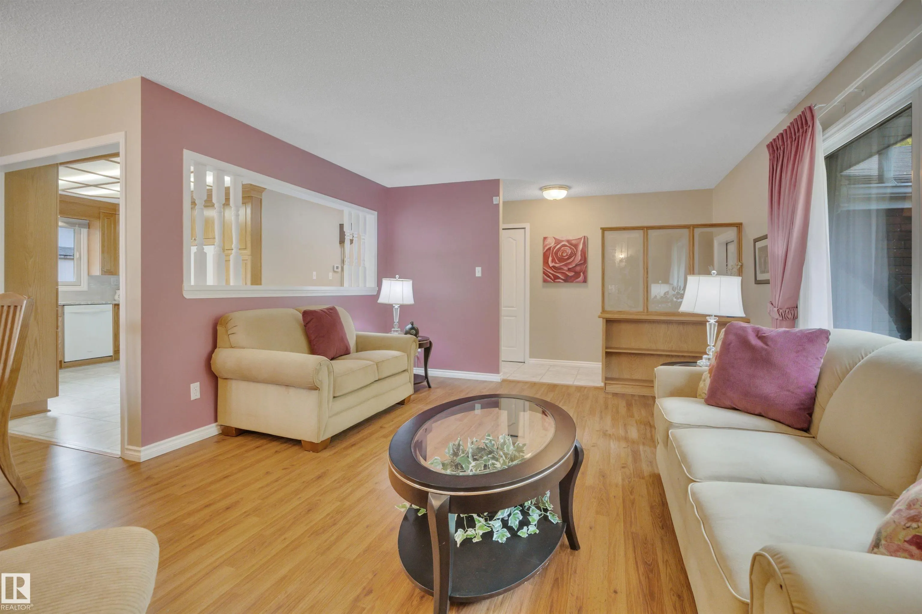 56 FLEETWOOD Crescent