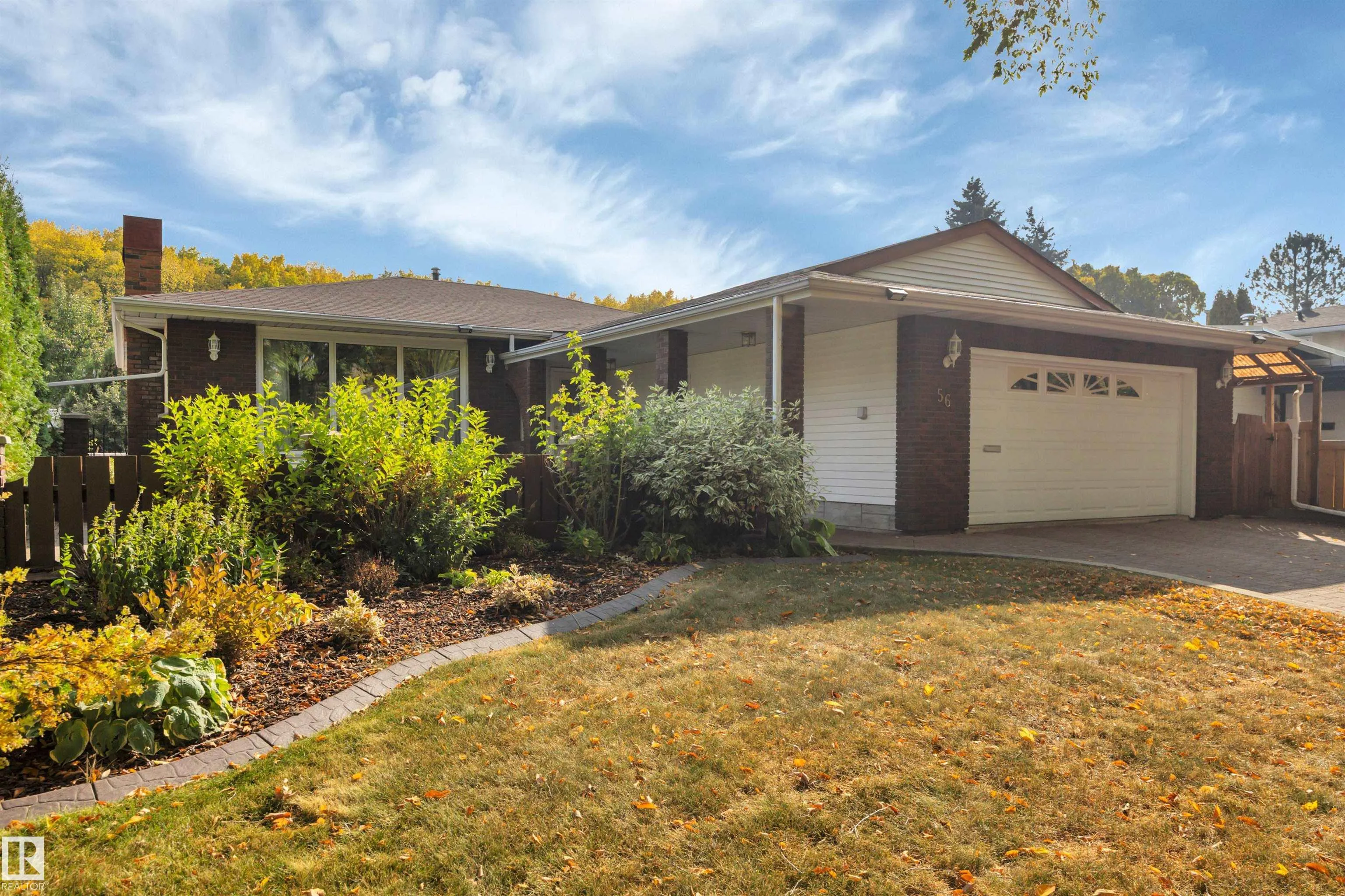 56 FLEETWOOD Crescent