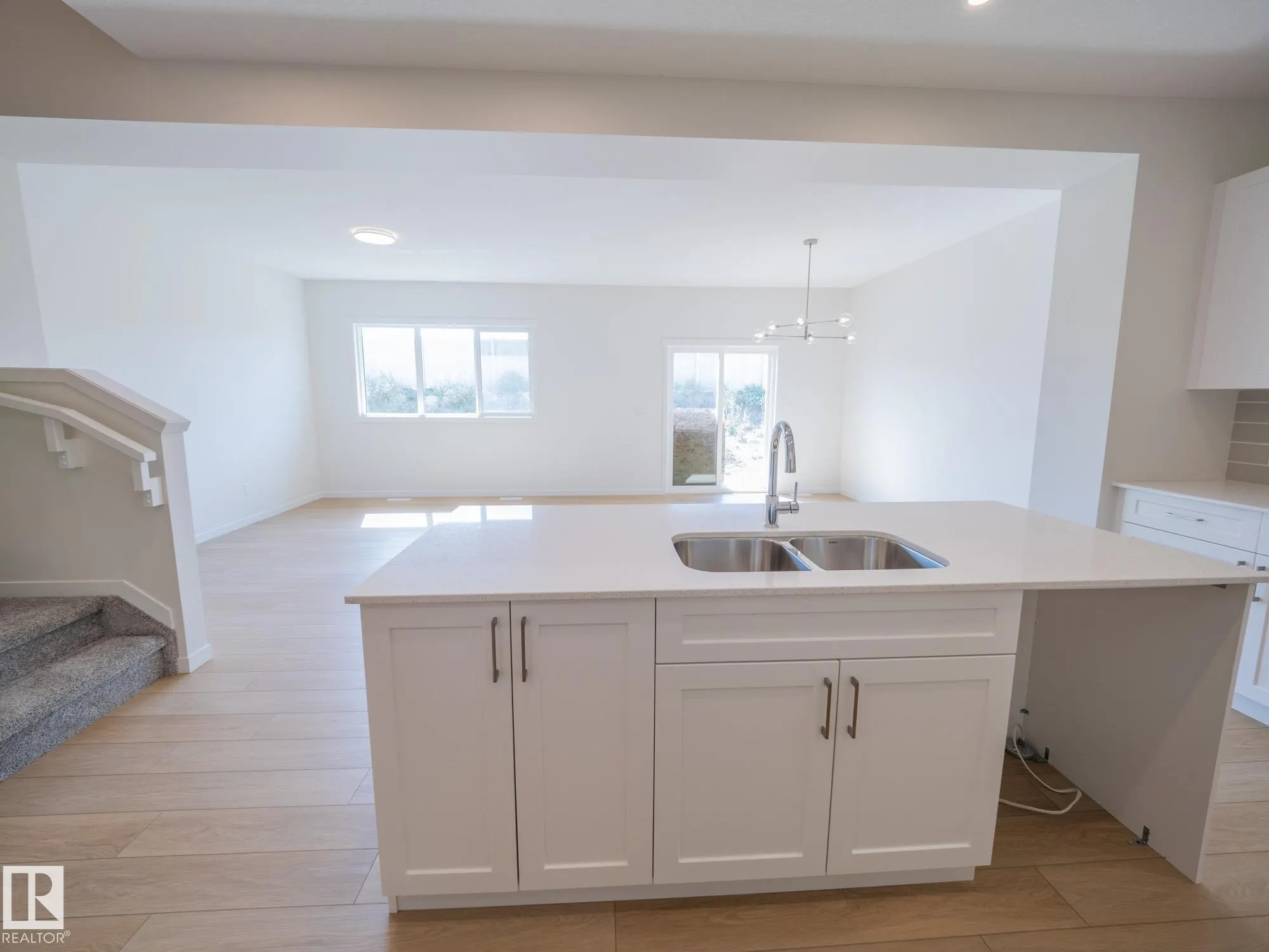 305 RANCHER Road