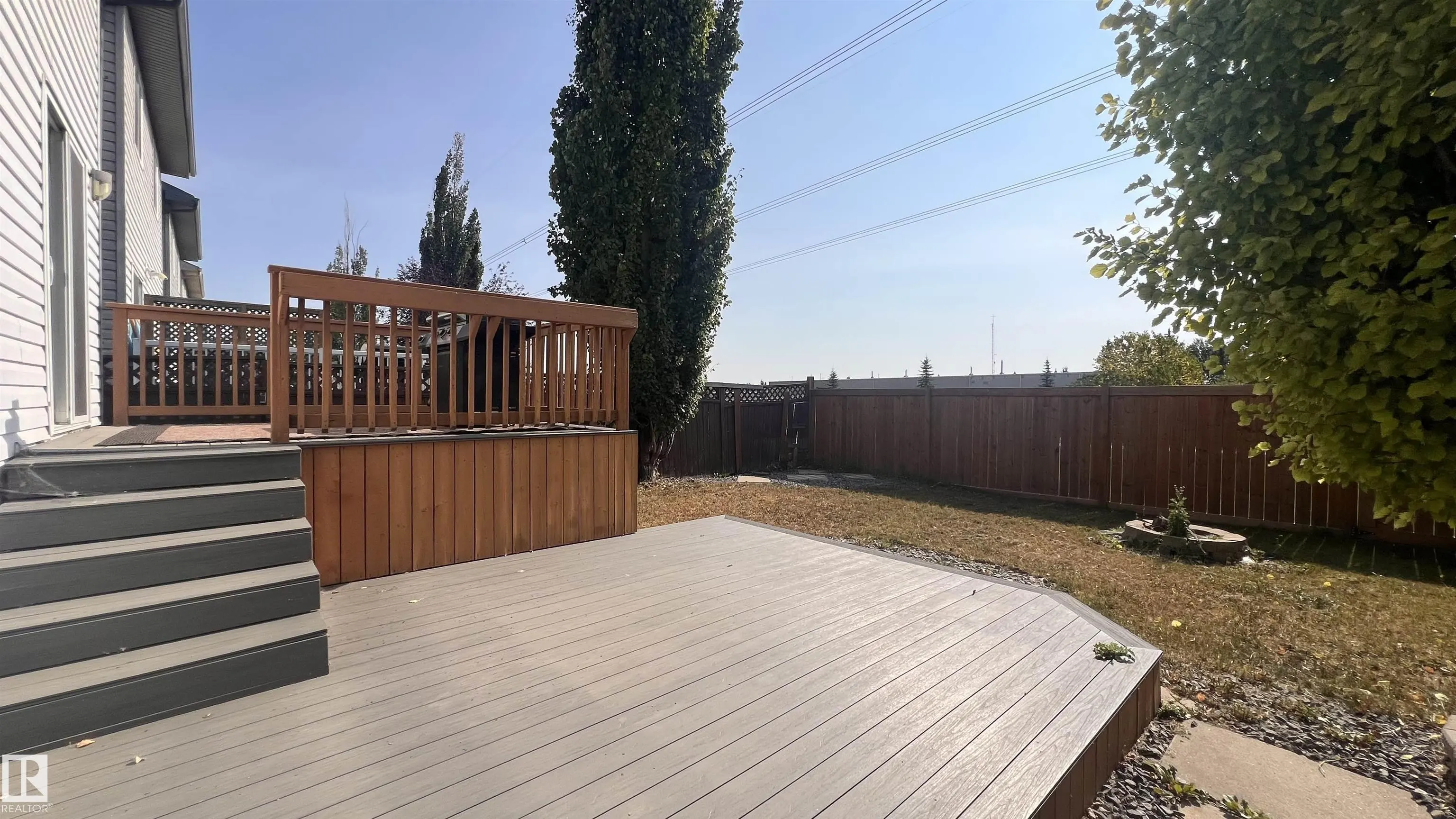 806 HIGHWOOD Boulevard