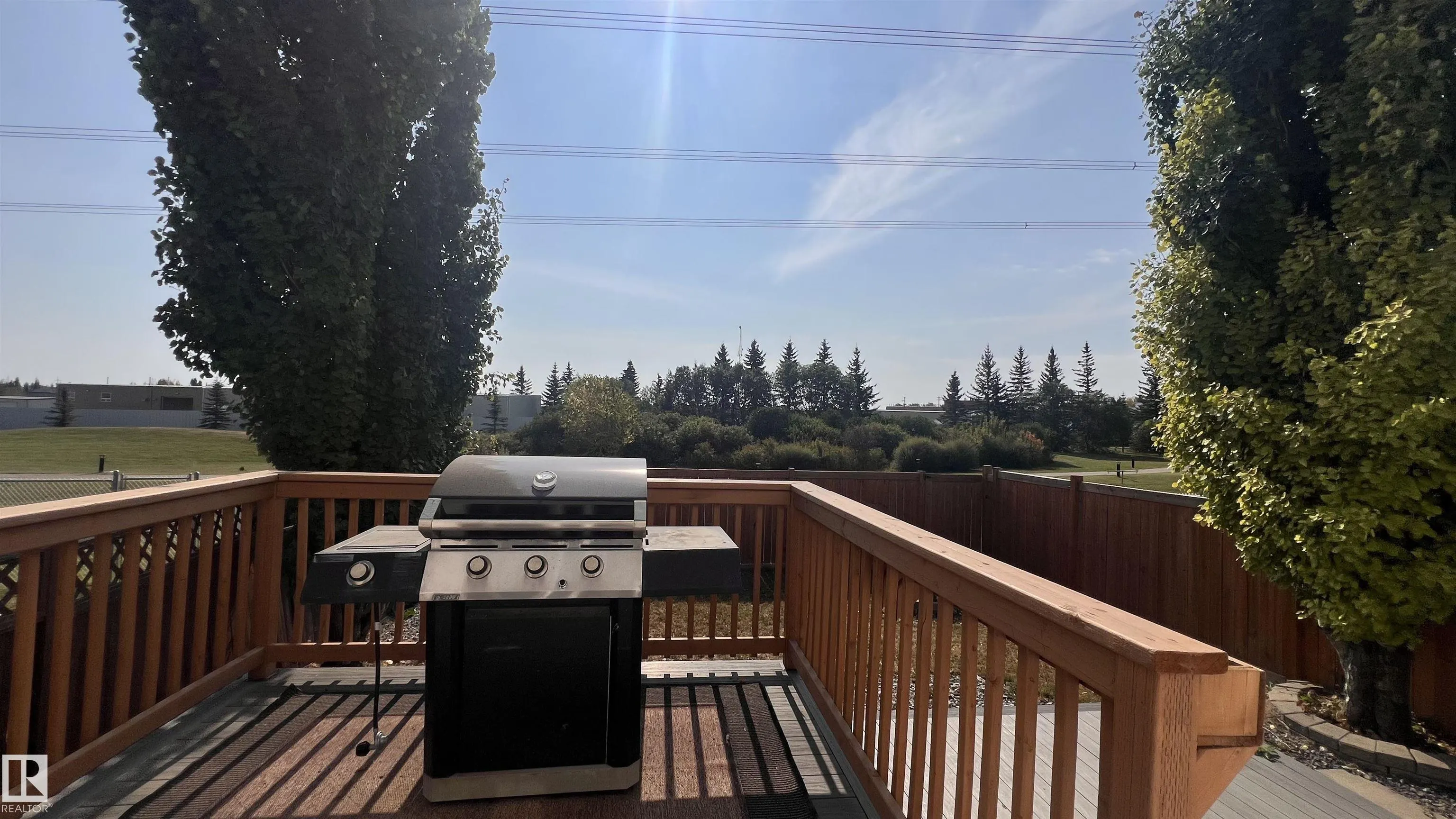 806 HIGHWOOD Boulevard