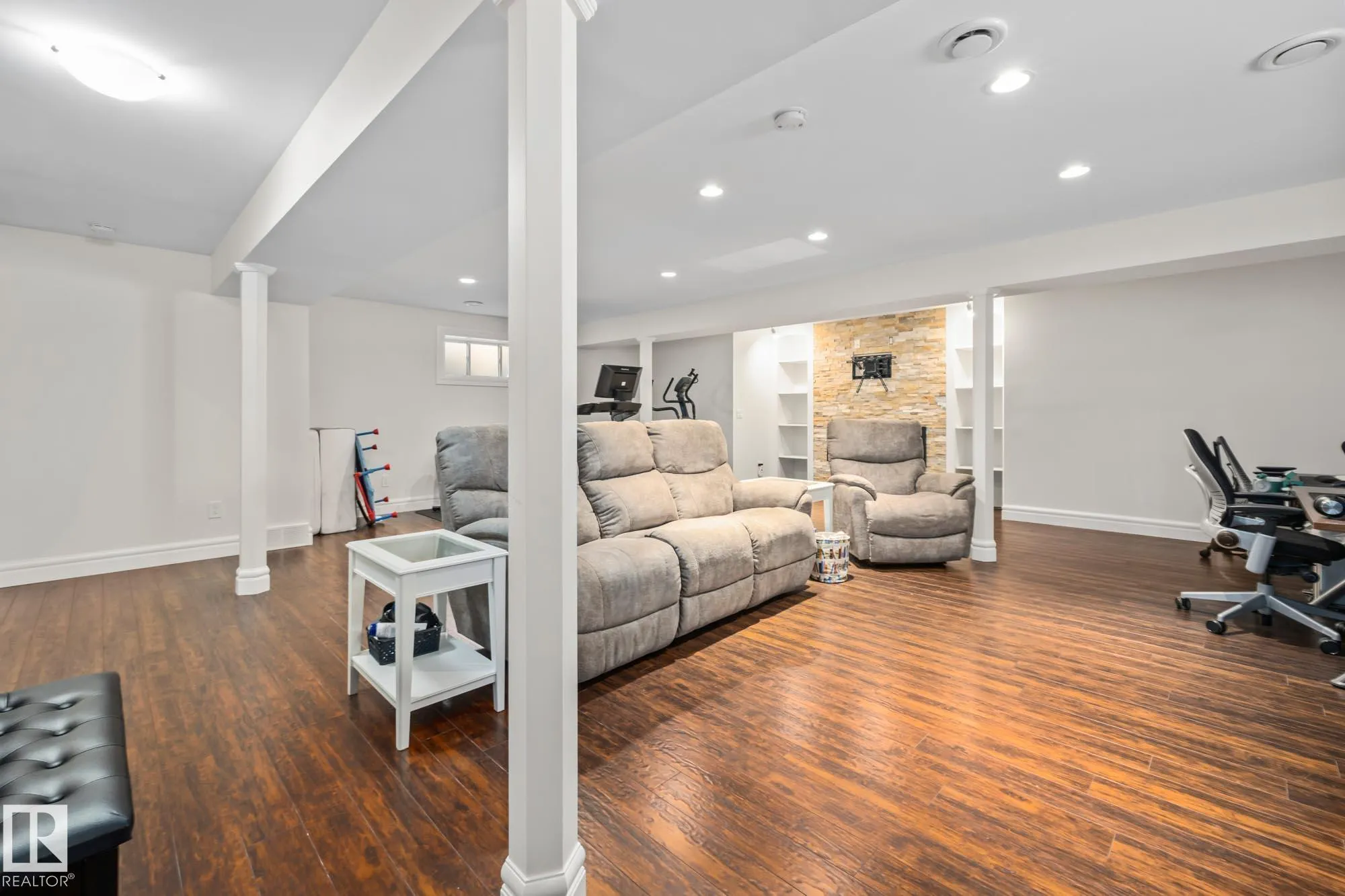 4068 SUMMERLAND Drive