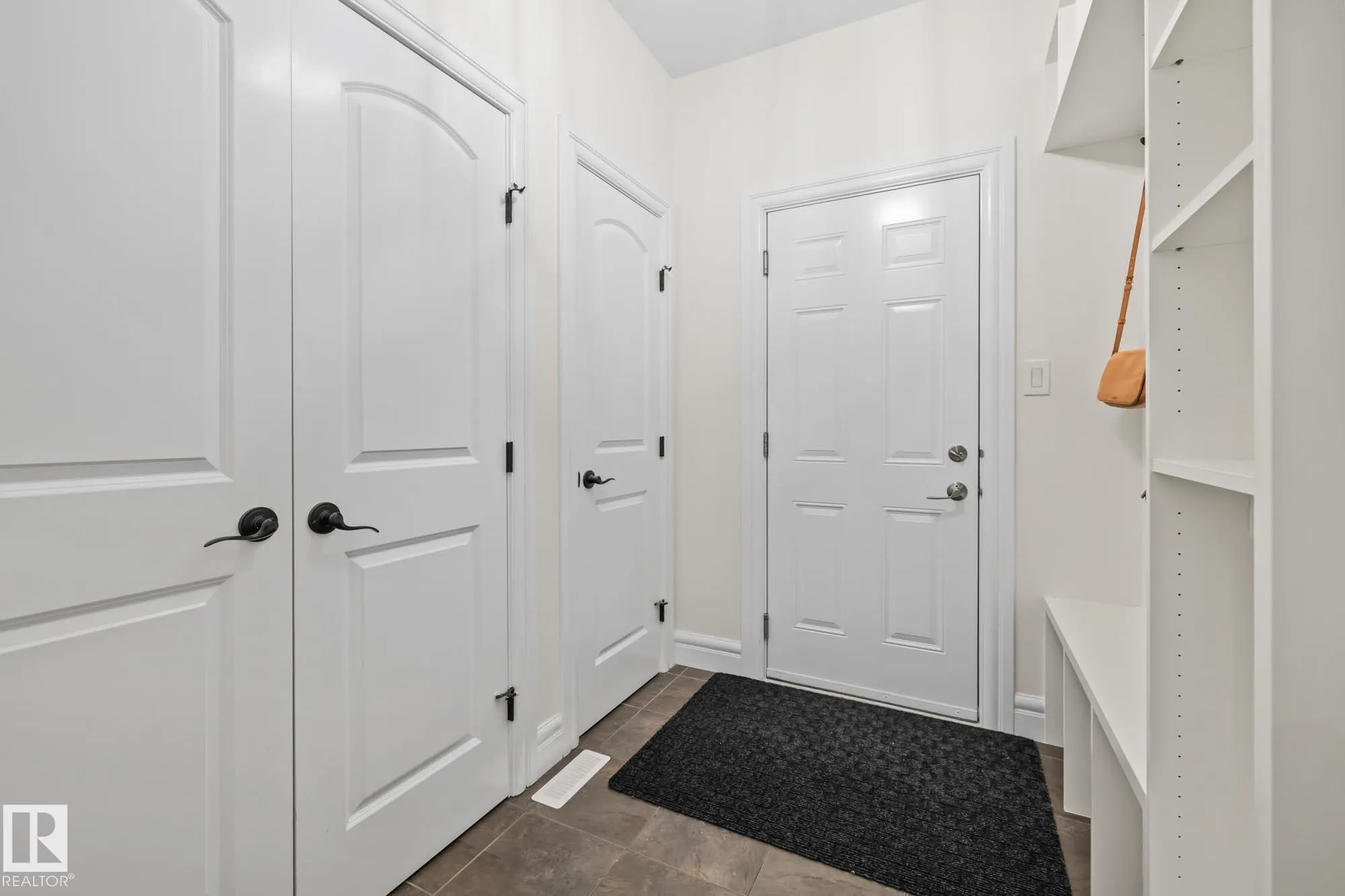 4068 SUMMERLAND Drive