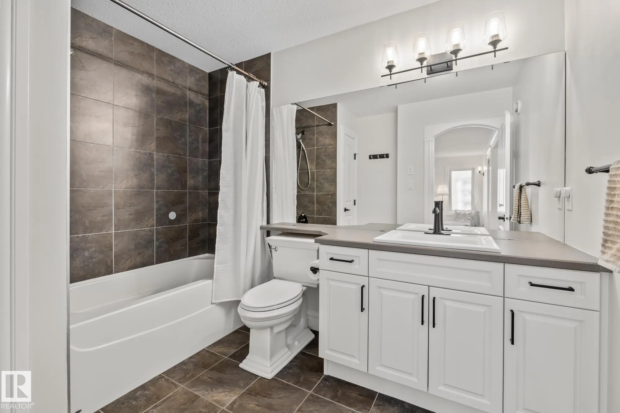 4068 SUMMERLAND Drive