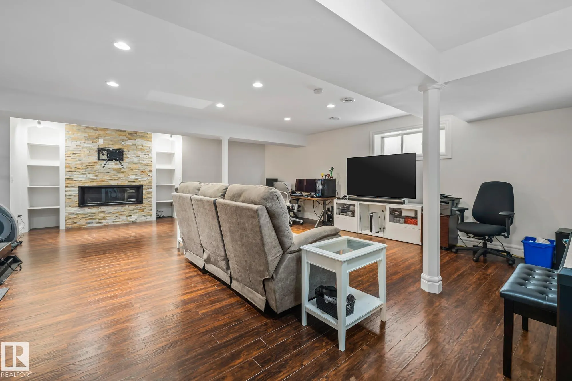 4068 SUMMERLAND Drive