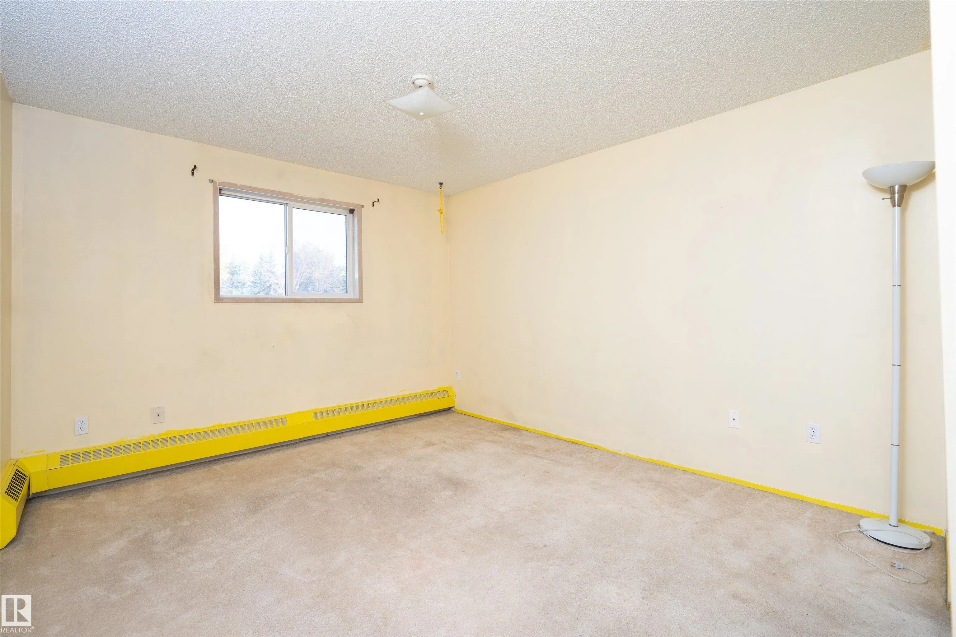 2508 50 Street