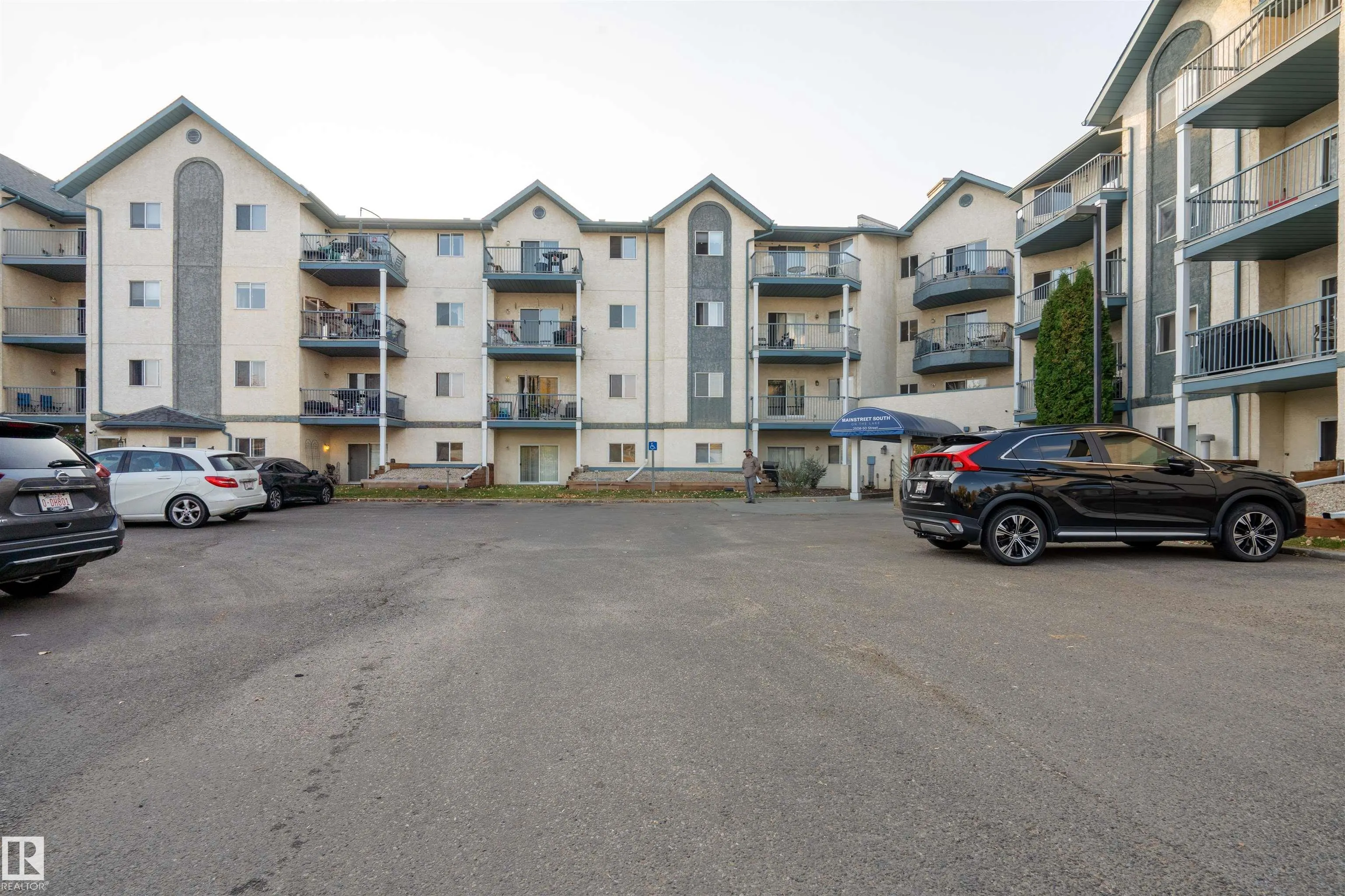 2508 50 Street