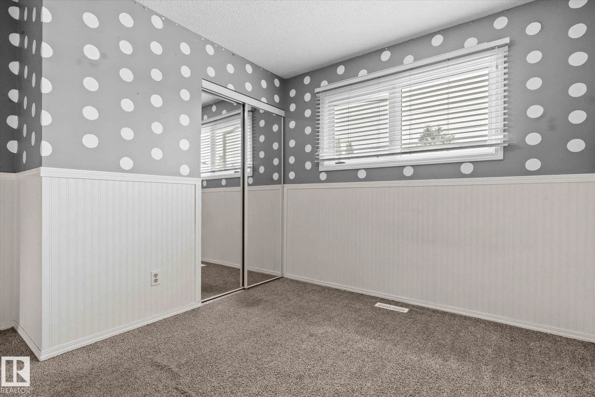 15 MALIGNE Drive
