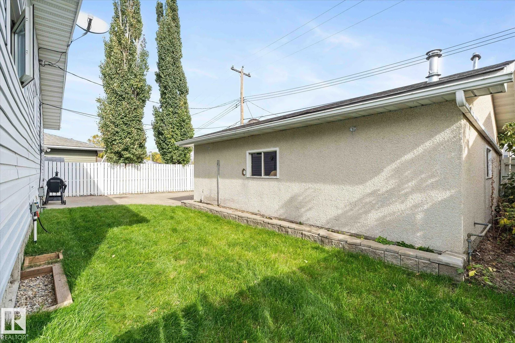 15 MALIGNE Drive