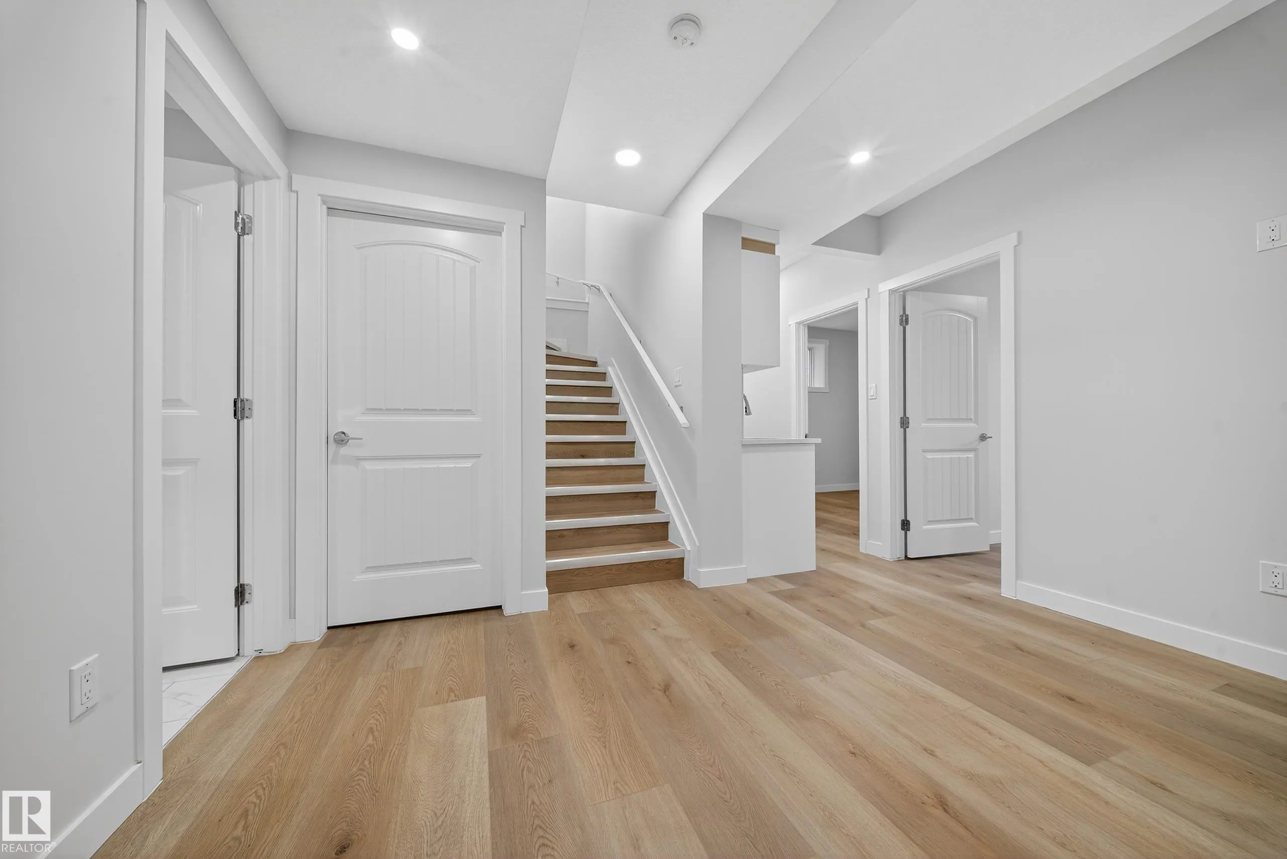 7614 CREIGHTON Place