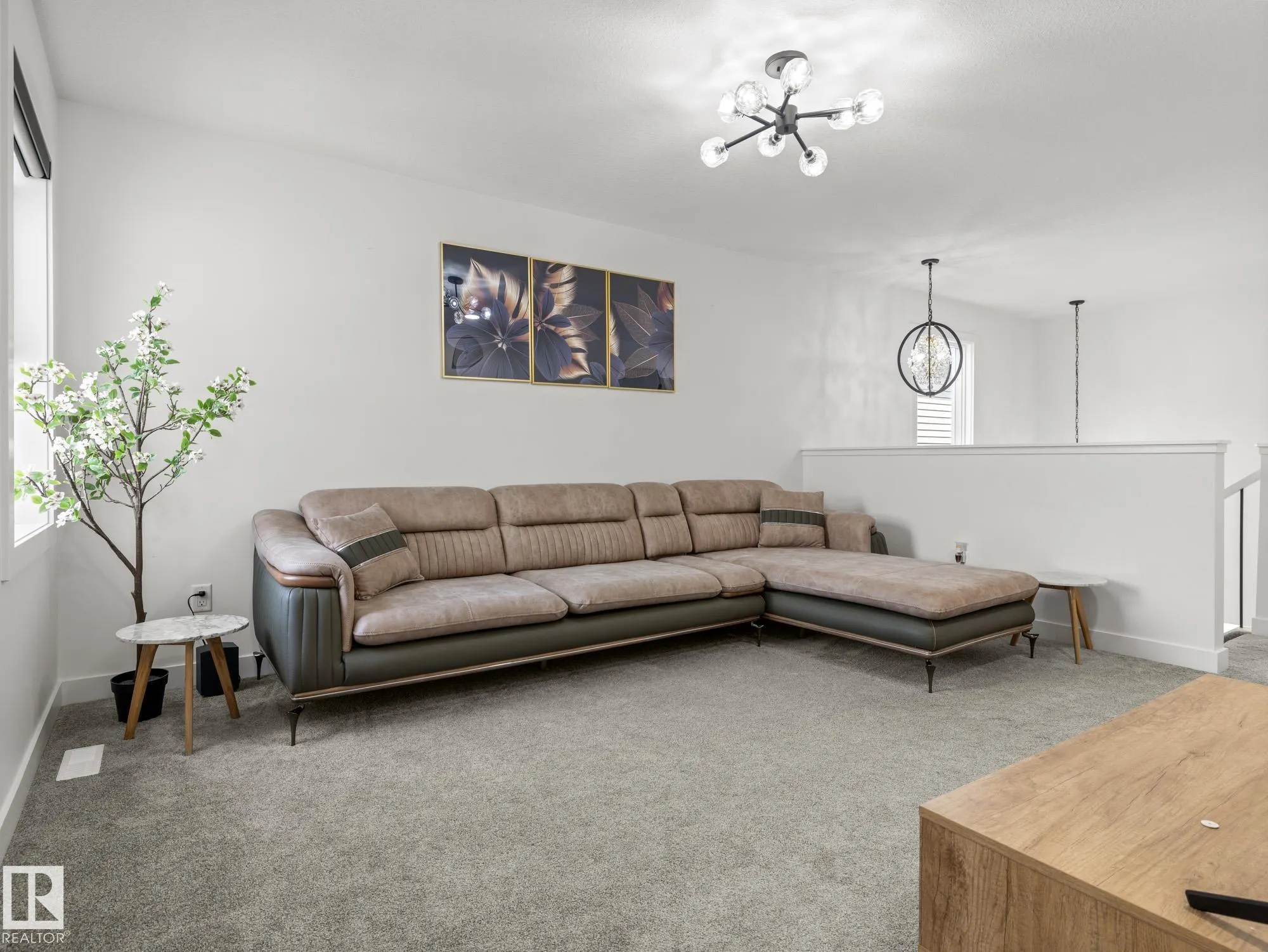 19107 22 Avenue