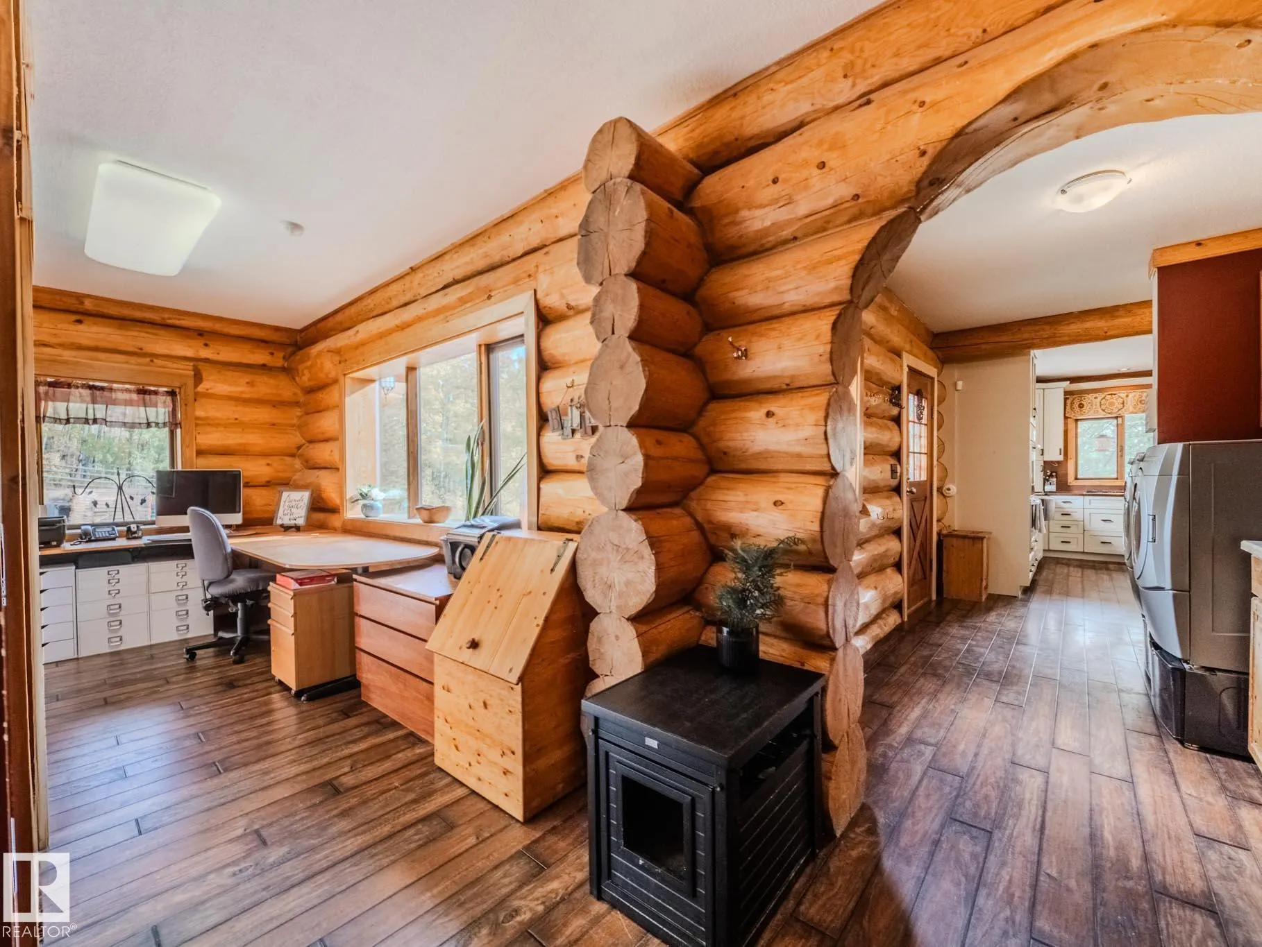 1524 PARKLAND Drive