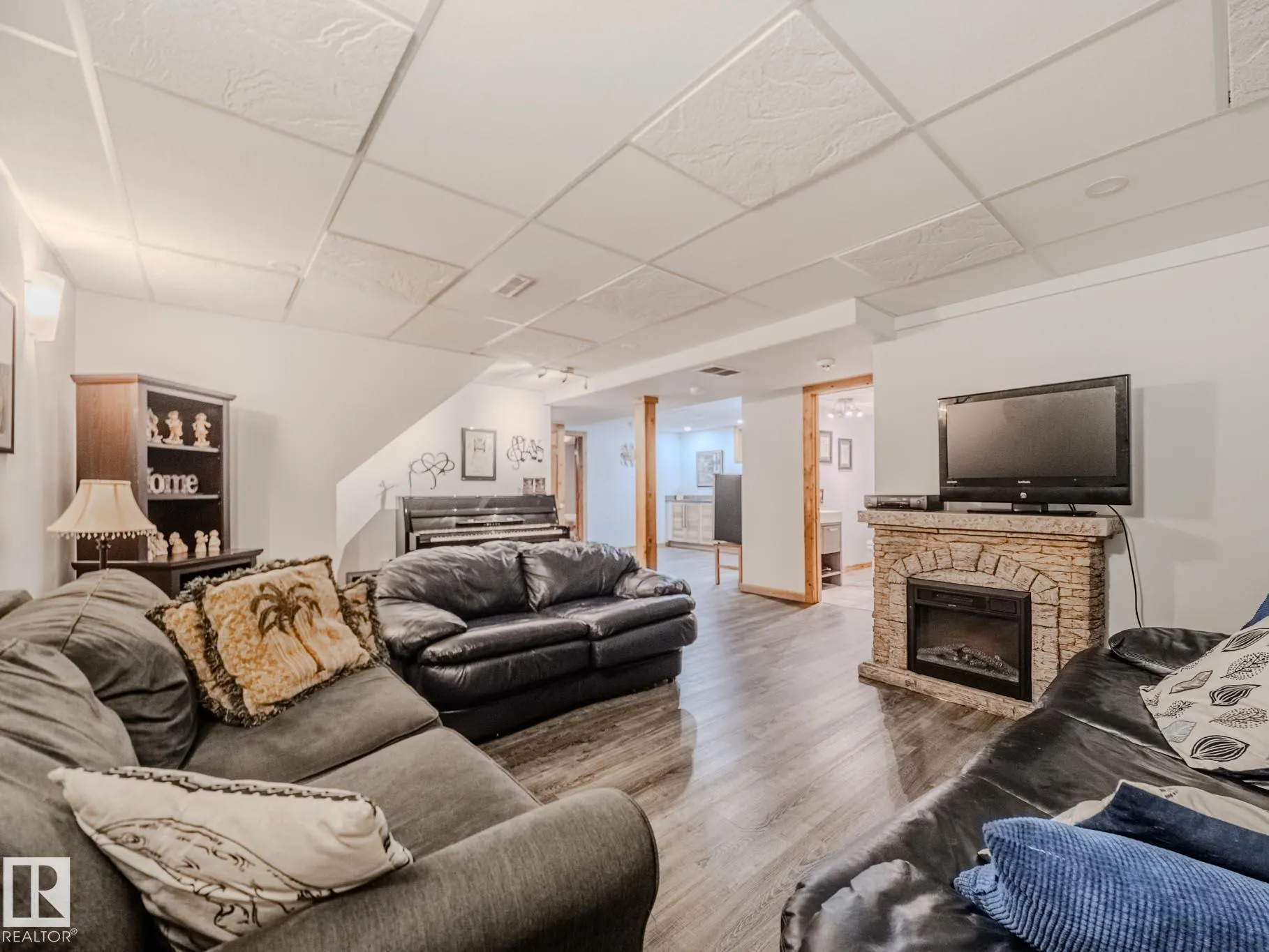1524 PARKLAND Drive