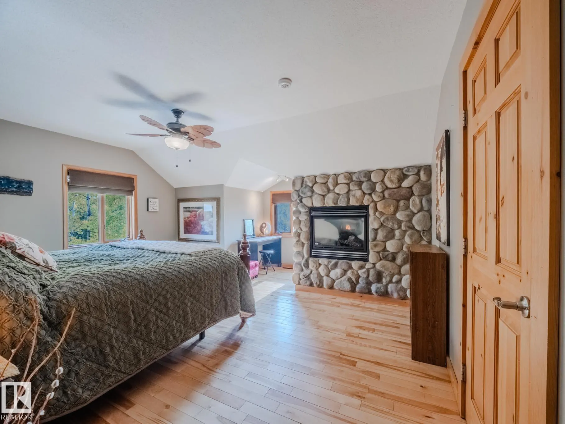 1524 PARKLAND Drive