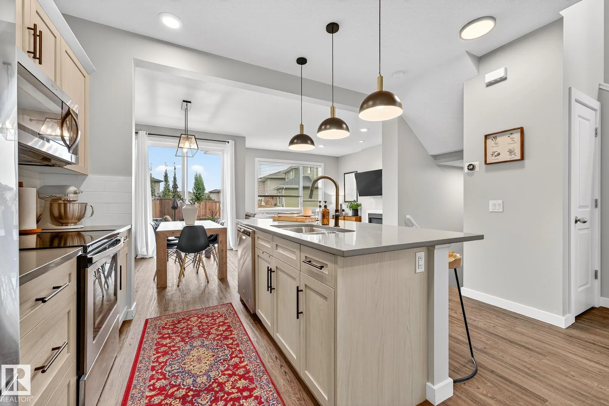 20508 128 Avenue