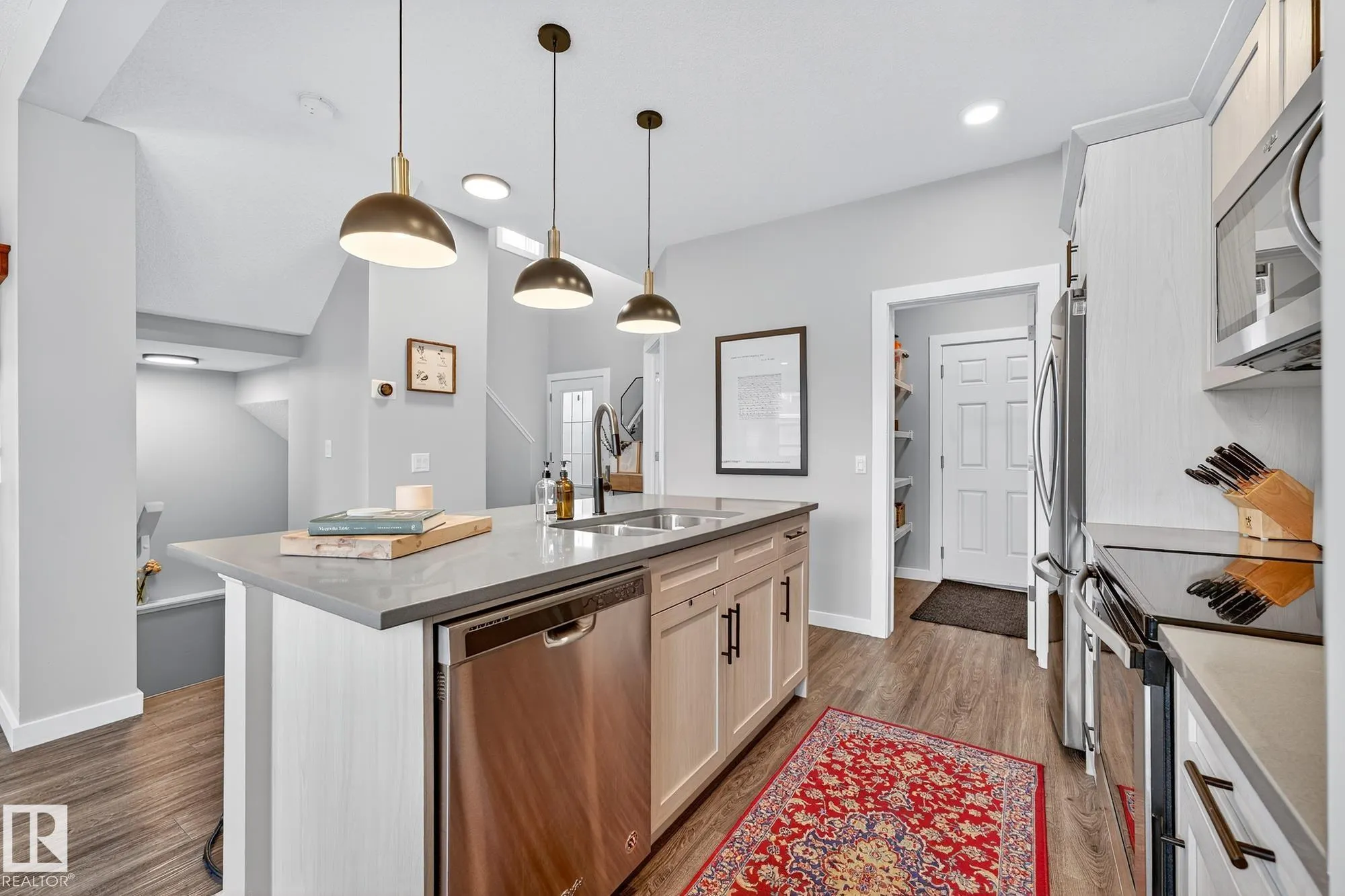 20508 128 Avenue