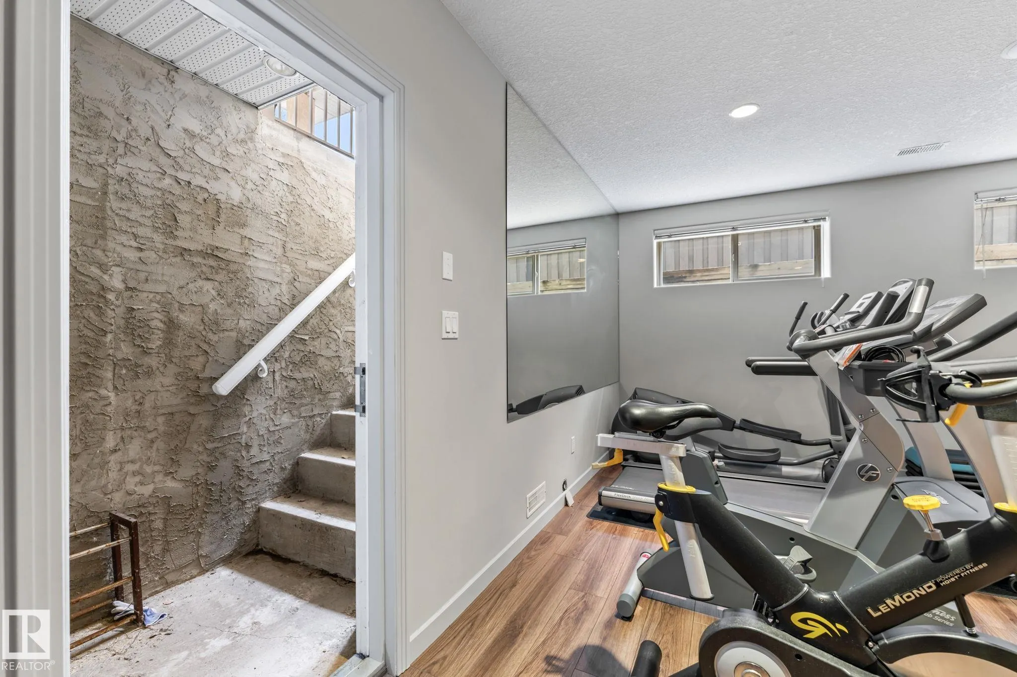 473 HEFFERNAN Drive