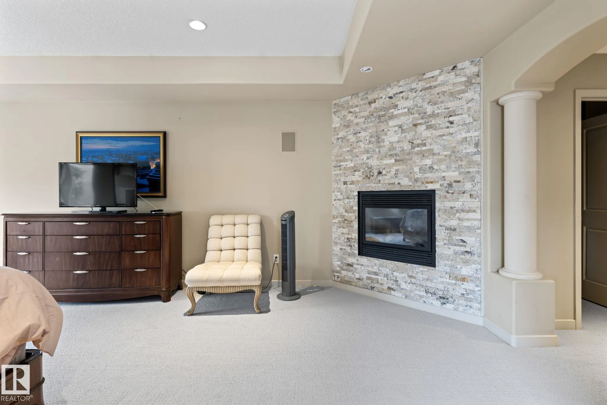 473 HEFFERNAN Drive
