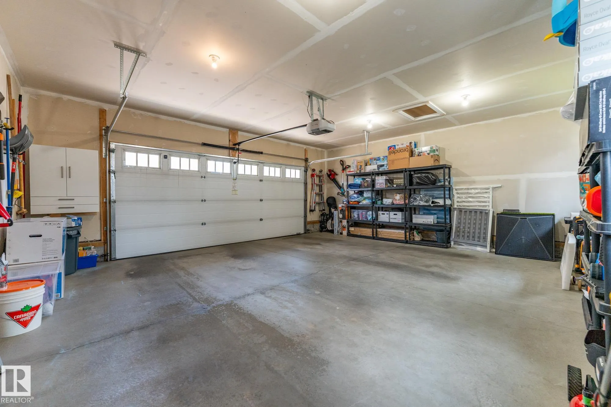 5203 ADMIRAL WALTER HOSE Street