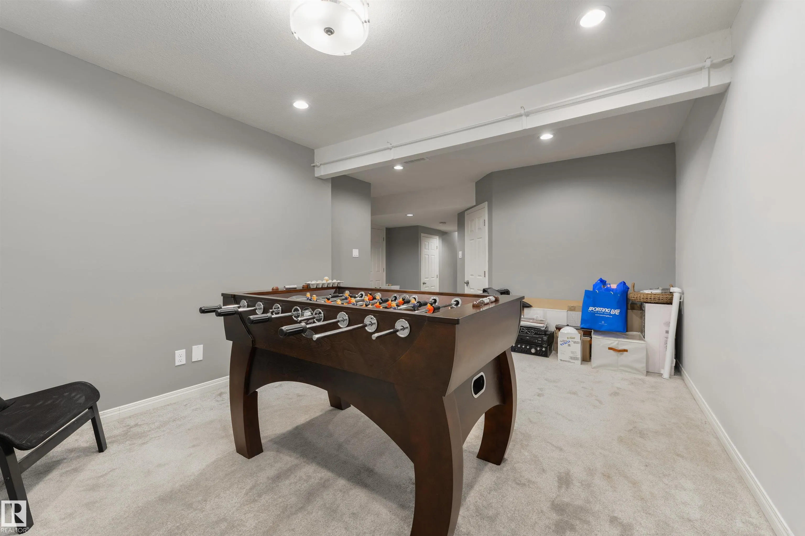 2219 AUSTIN Way