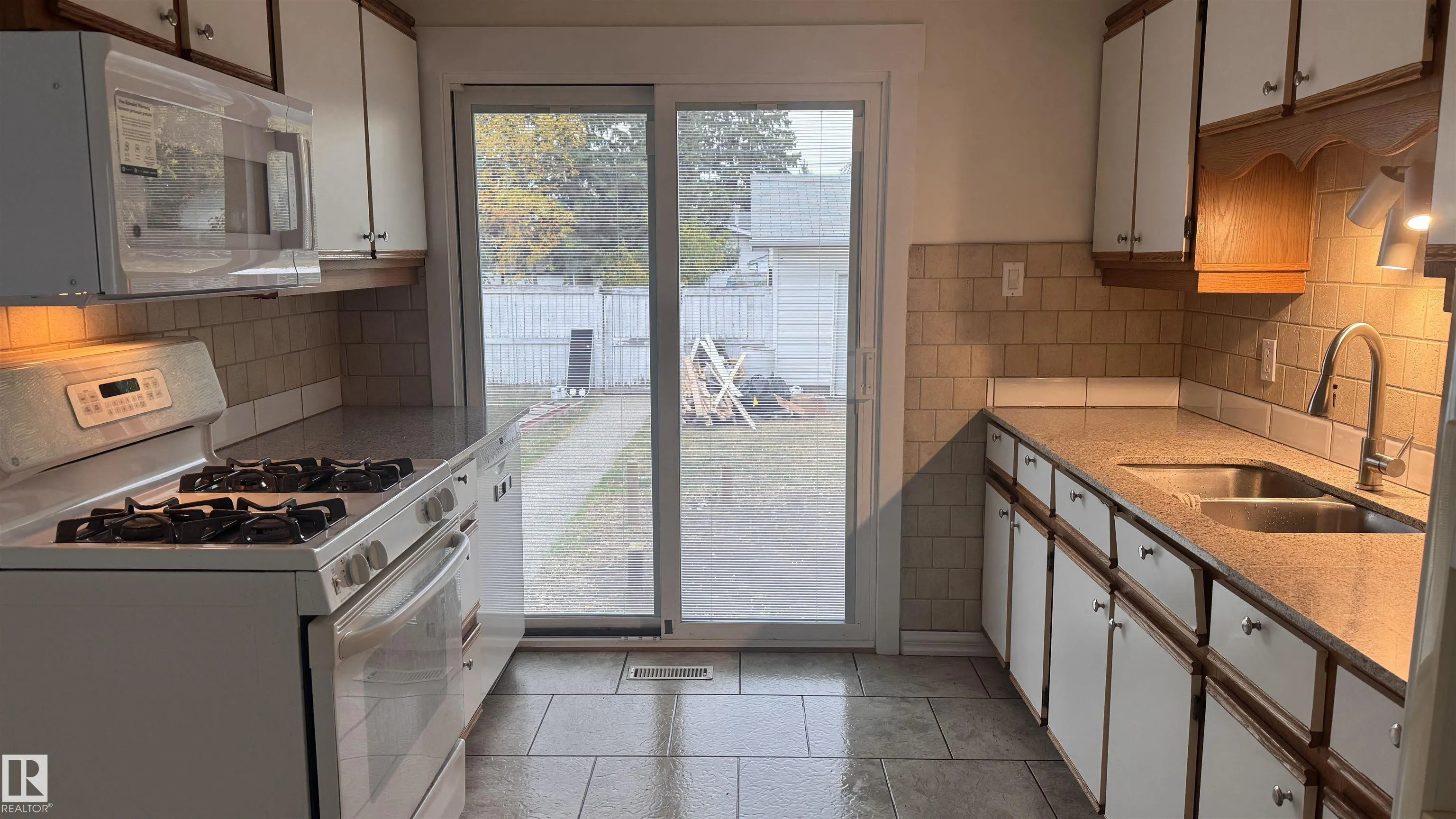 11022 160A Street