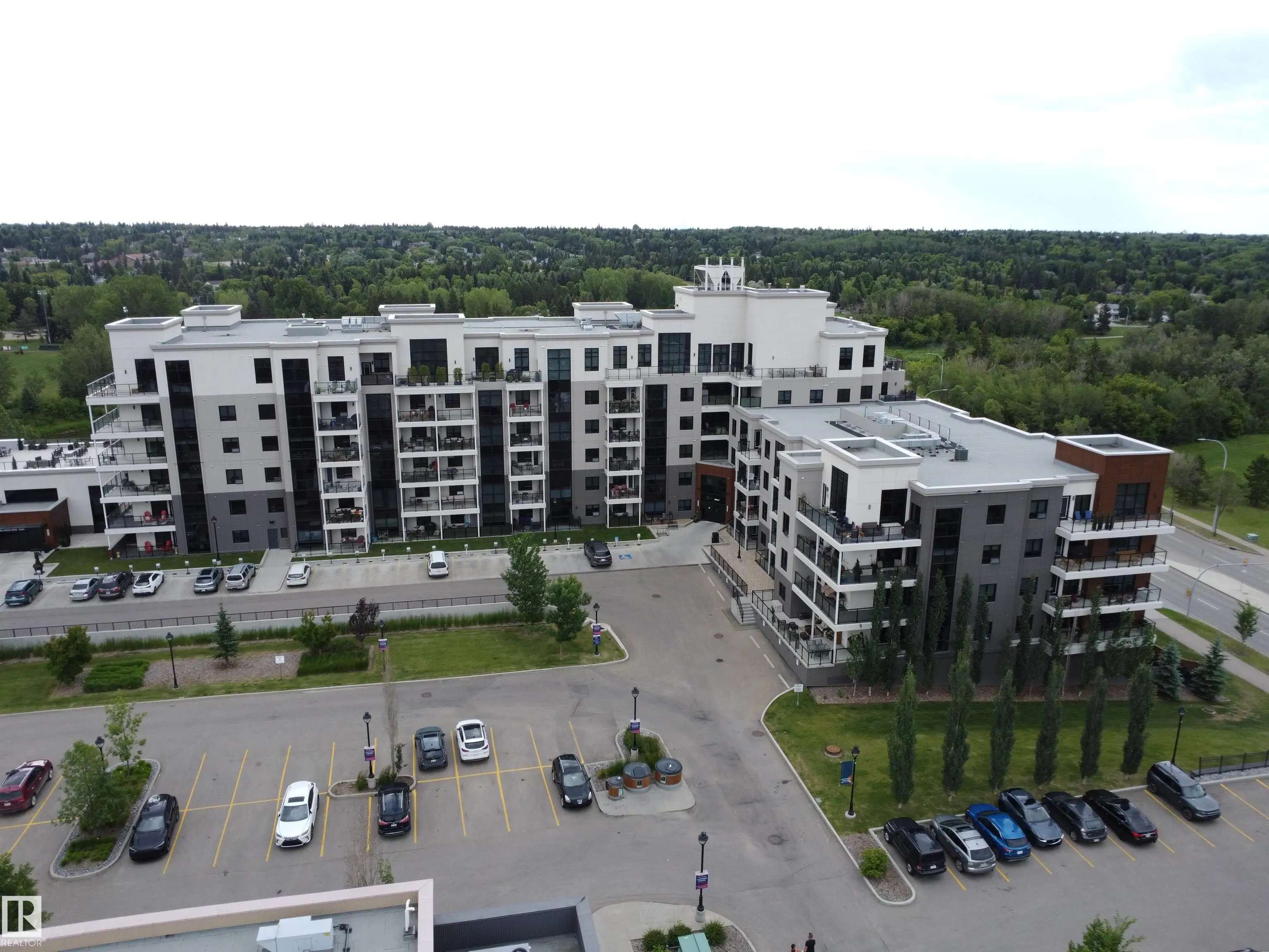 200 Bellerose Drive