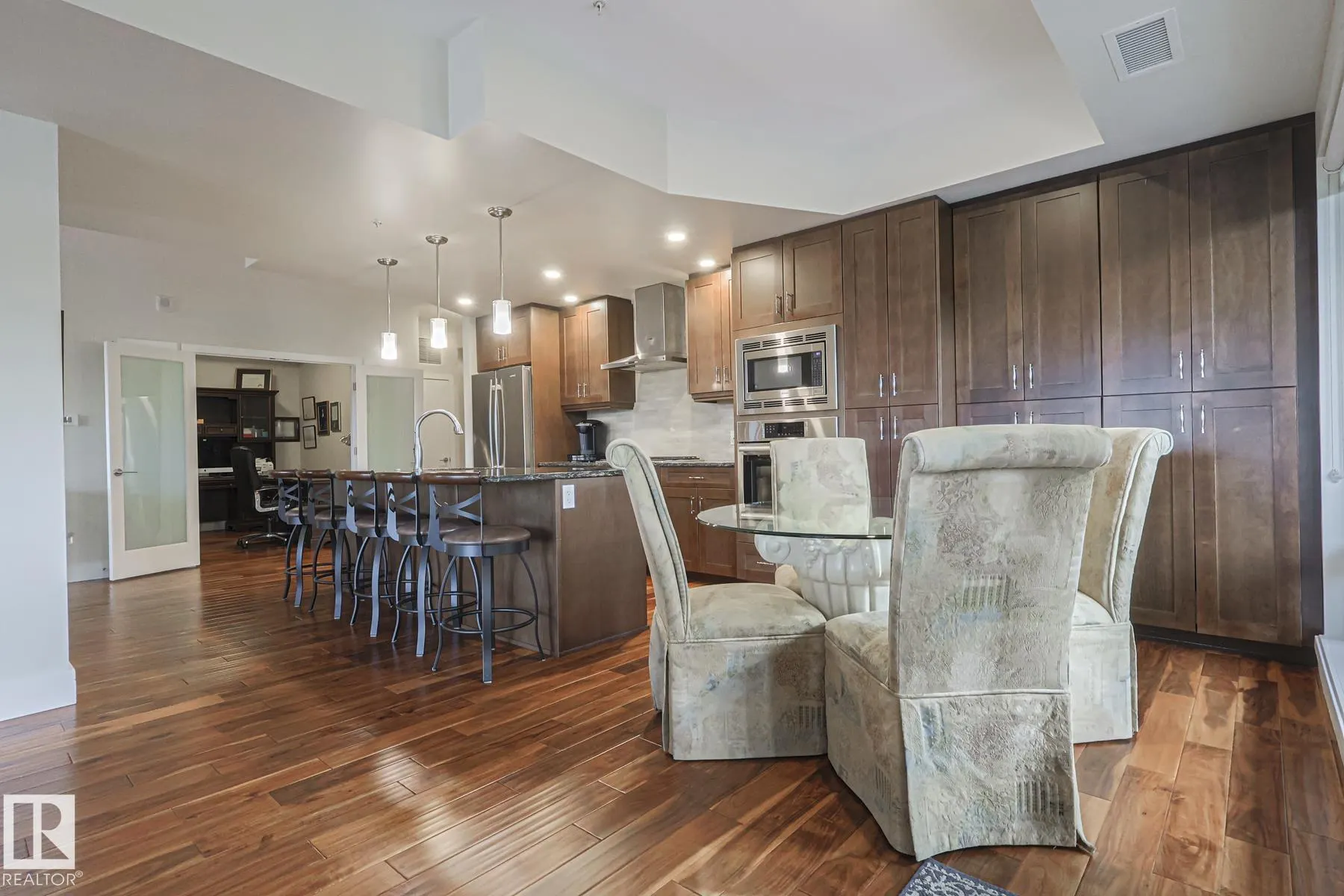 200 Bellerose Drive