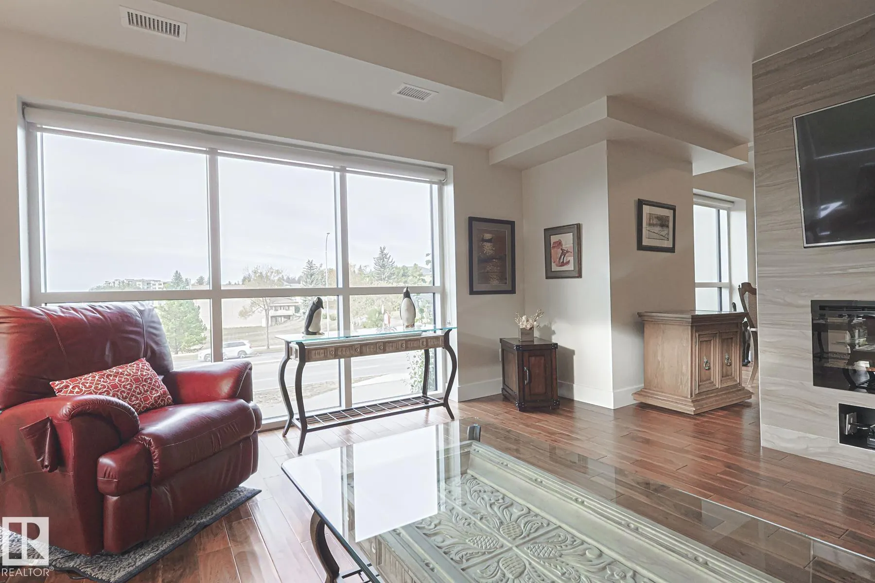 200 Bellerose Drive