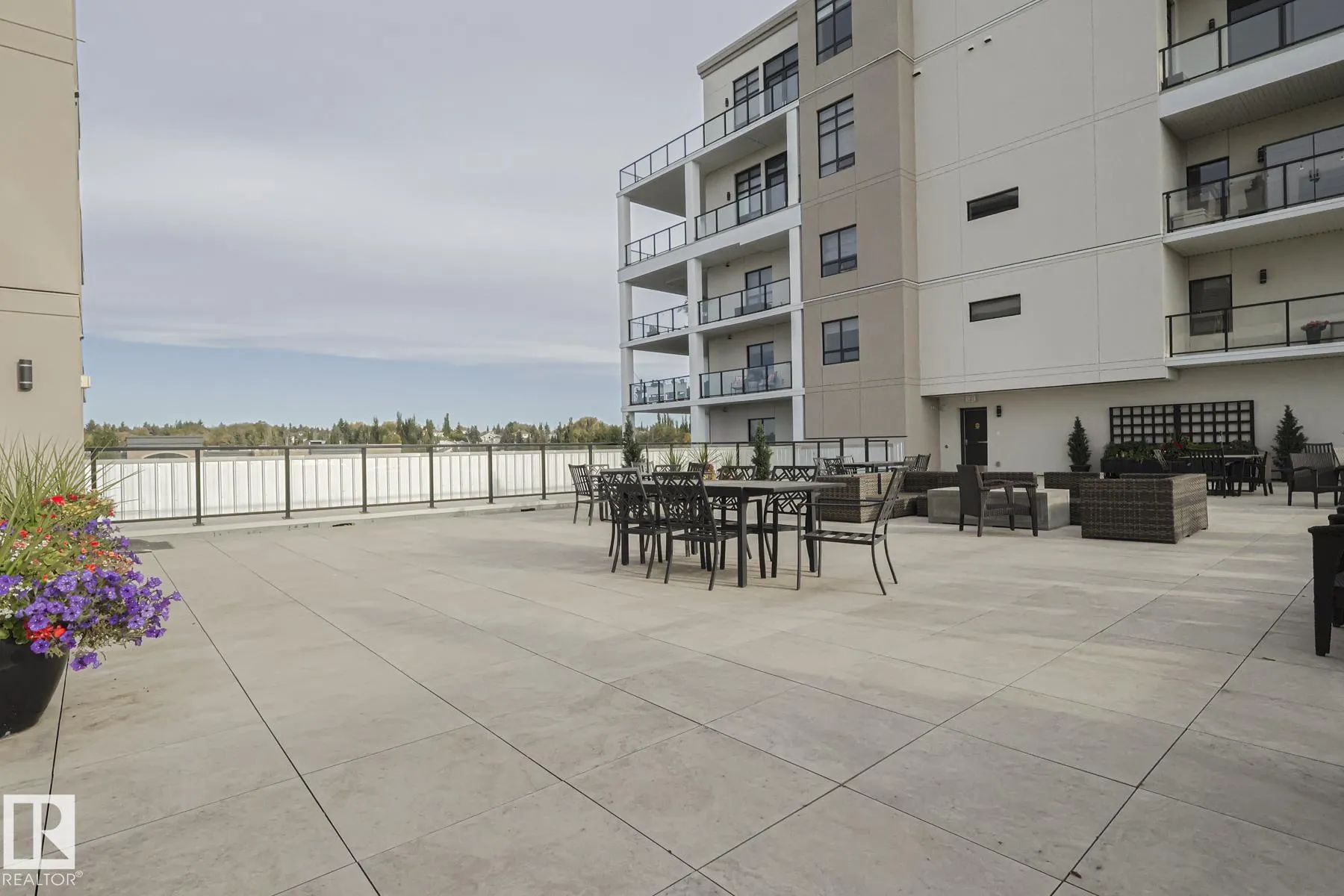 200 Bellerose Drive