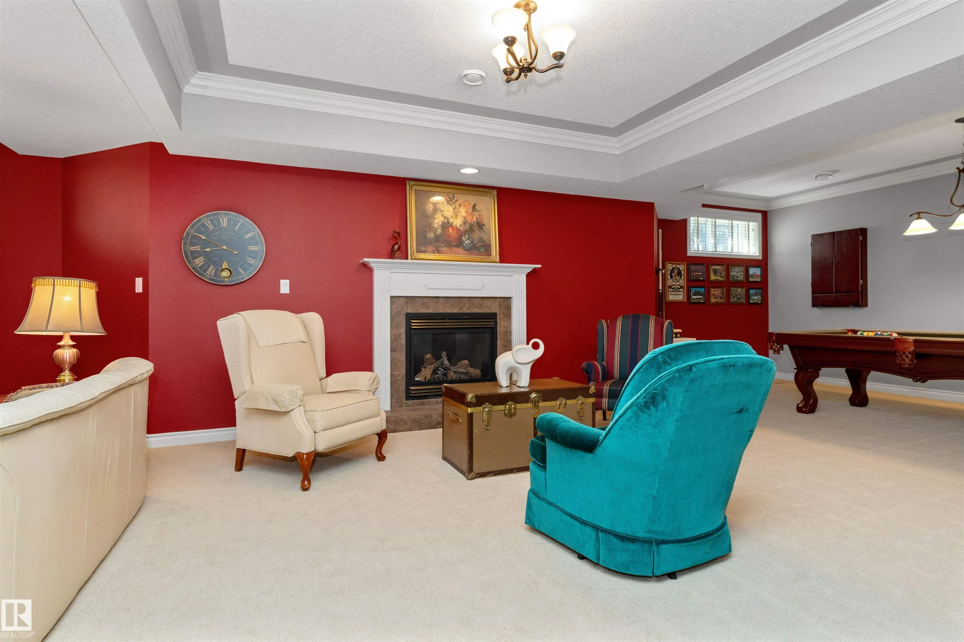 1203 HOLLANDS Close
