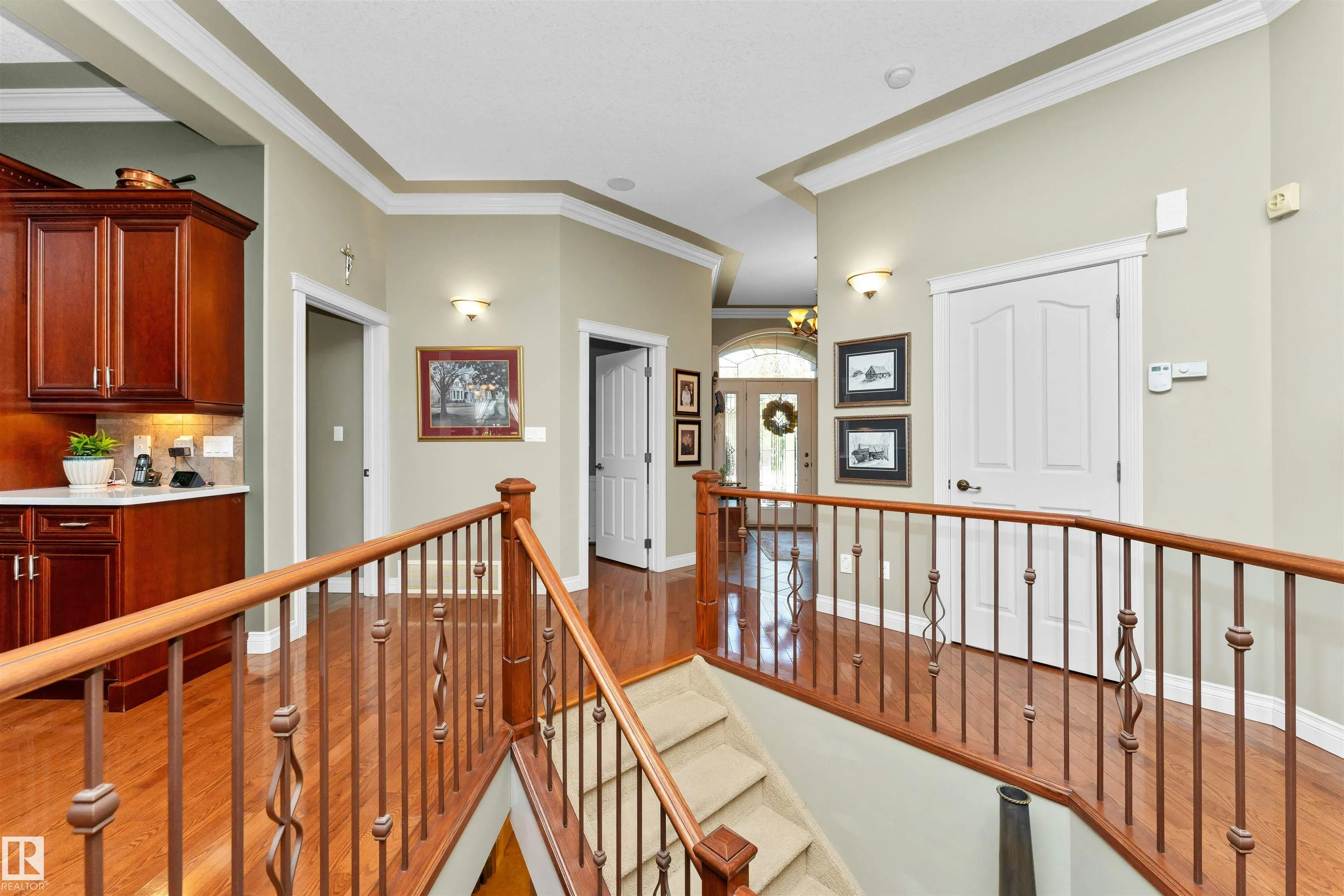 1203 HOLLANDS Close