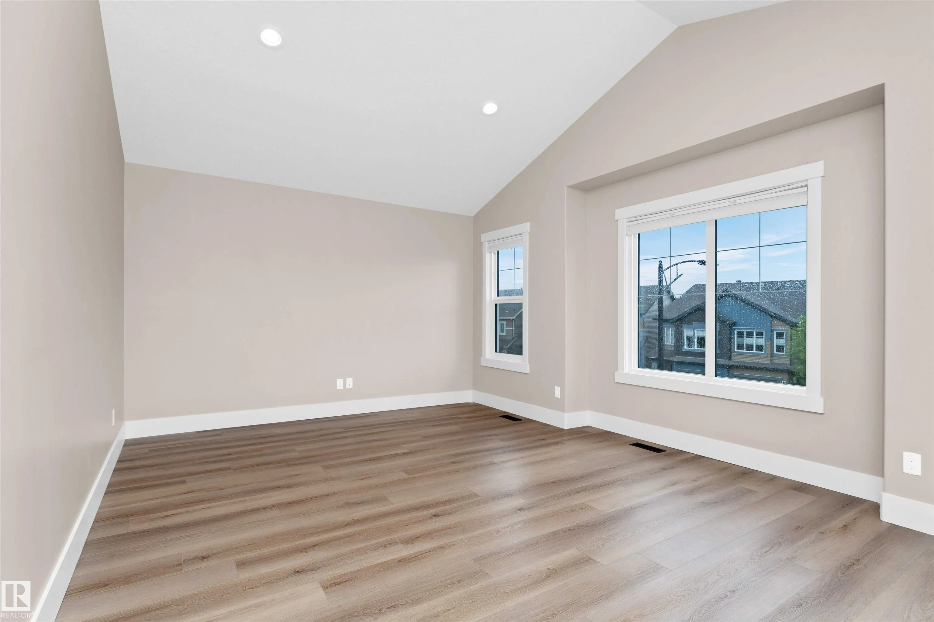 2015 PRICE LANDING Landing