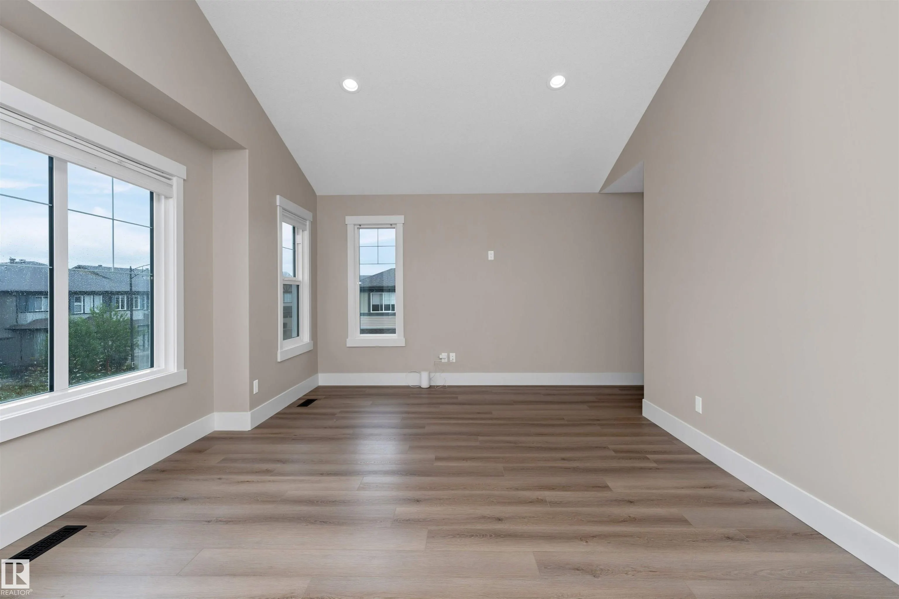 2015 PRICE LANDING Landing