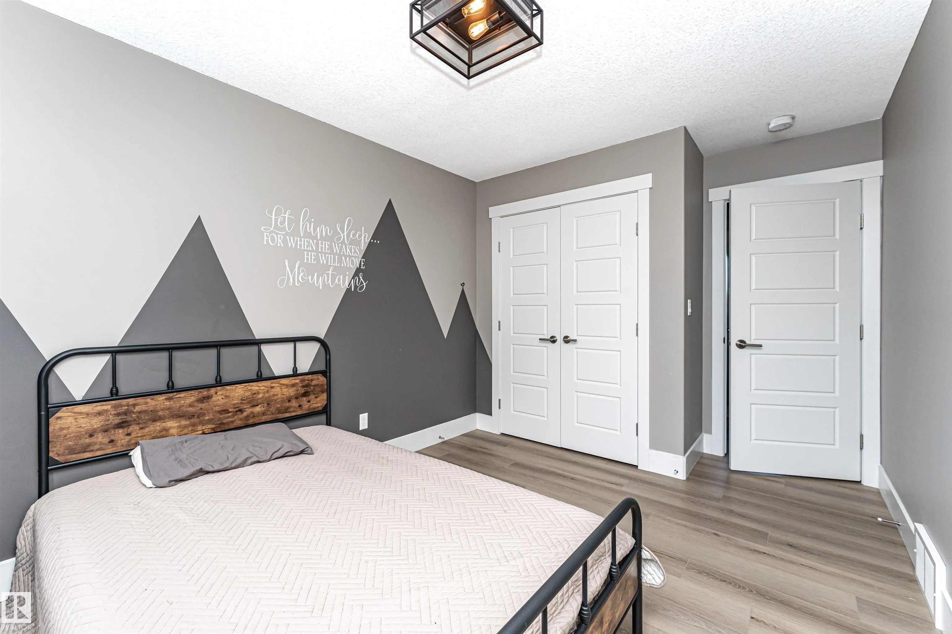 2015 PRICE LANDING Landing