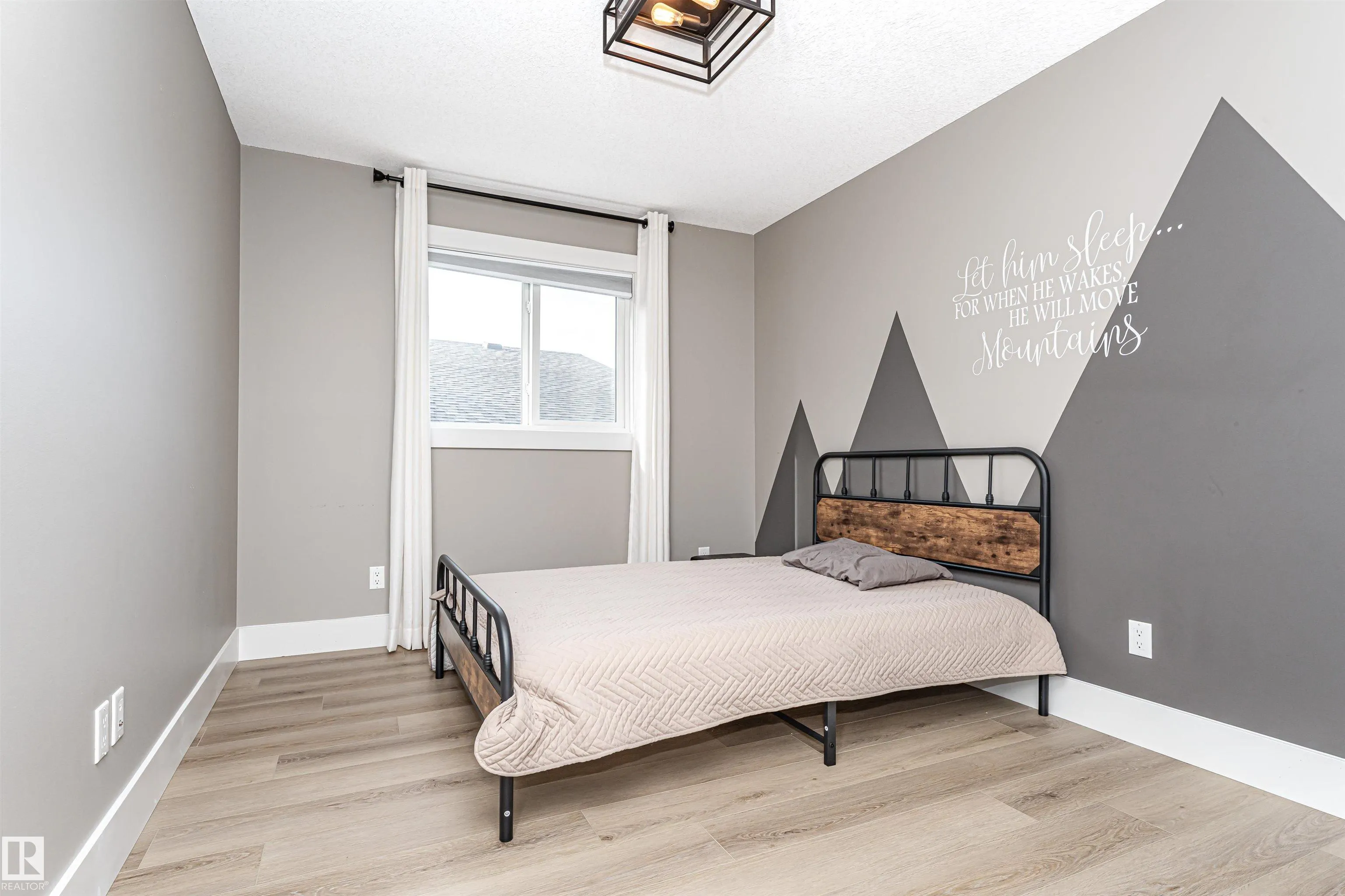 2015 PRICE LANDING Landing