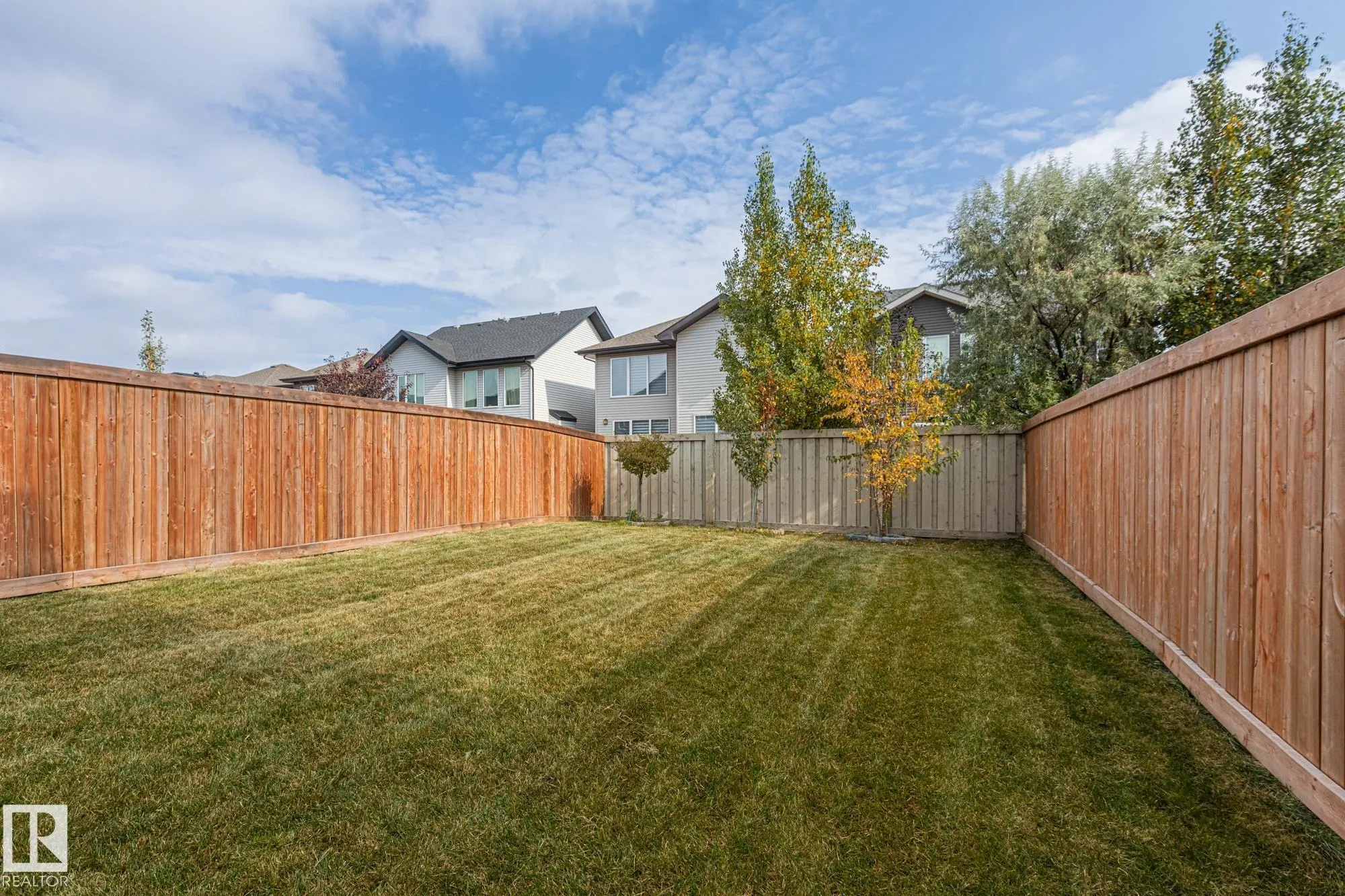 5017 Andison Close