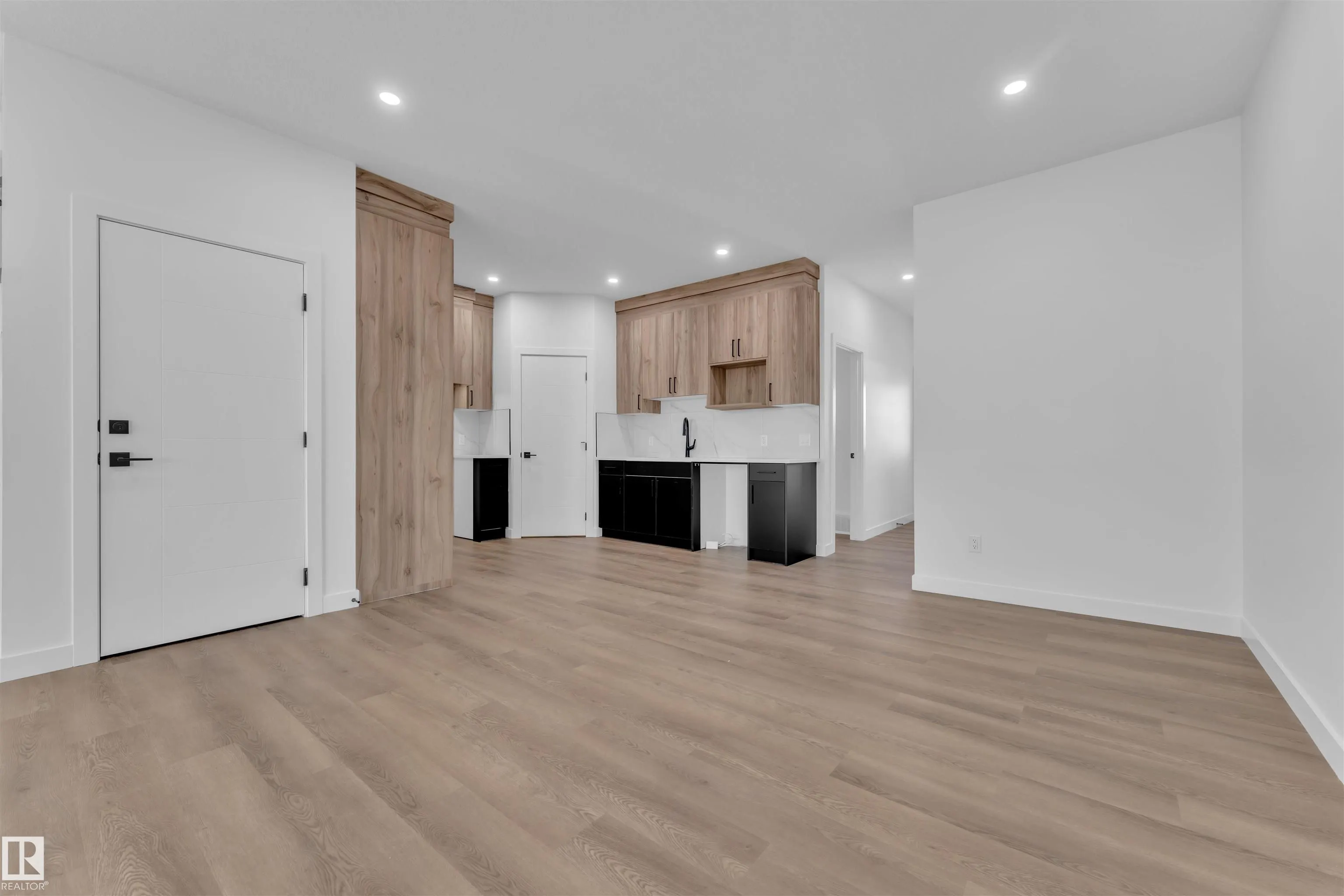 3604 39 Avenue