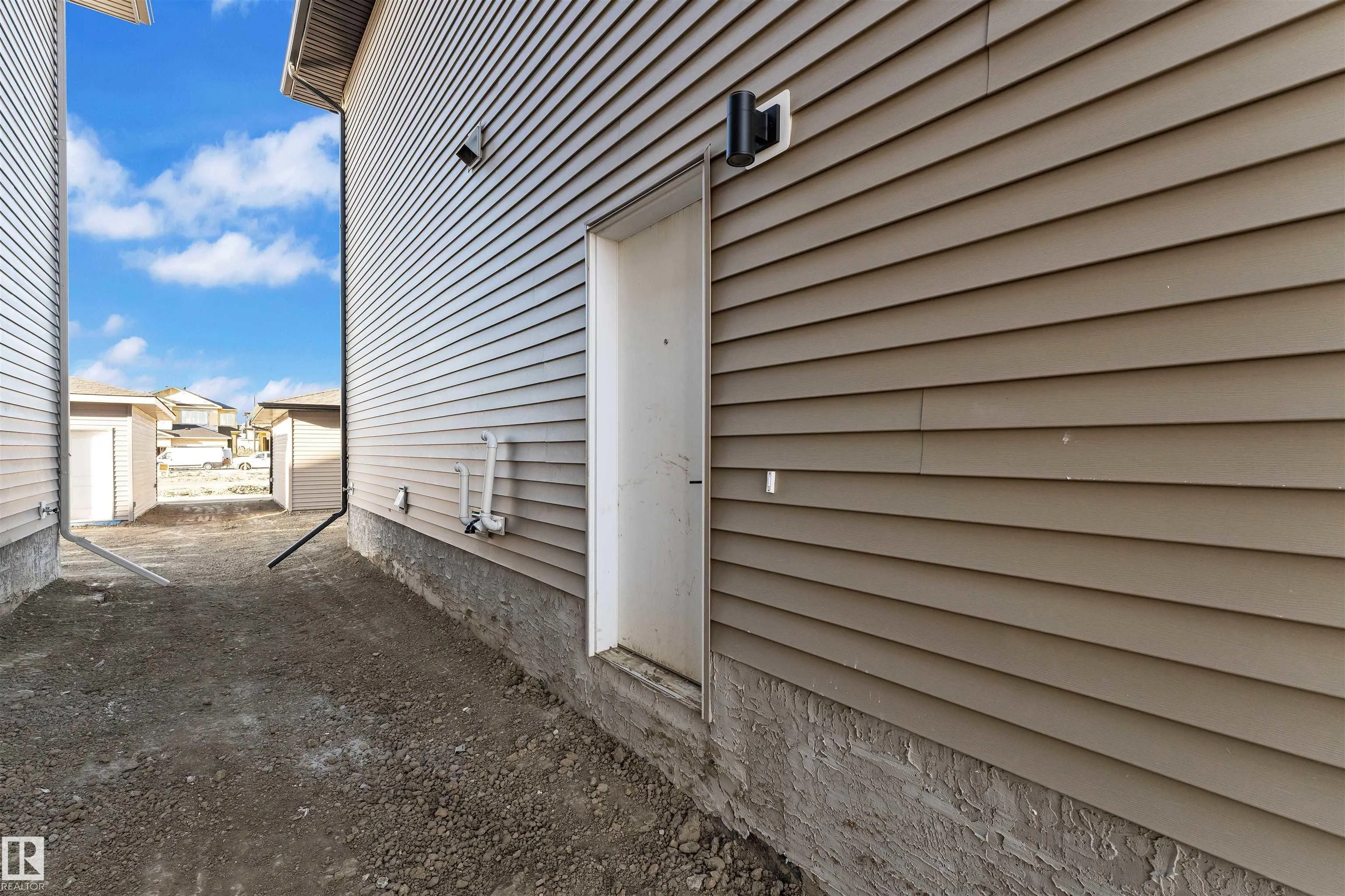 3604 39 Avenue
