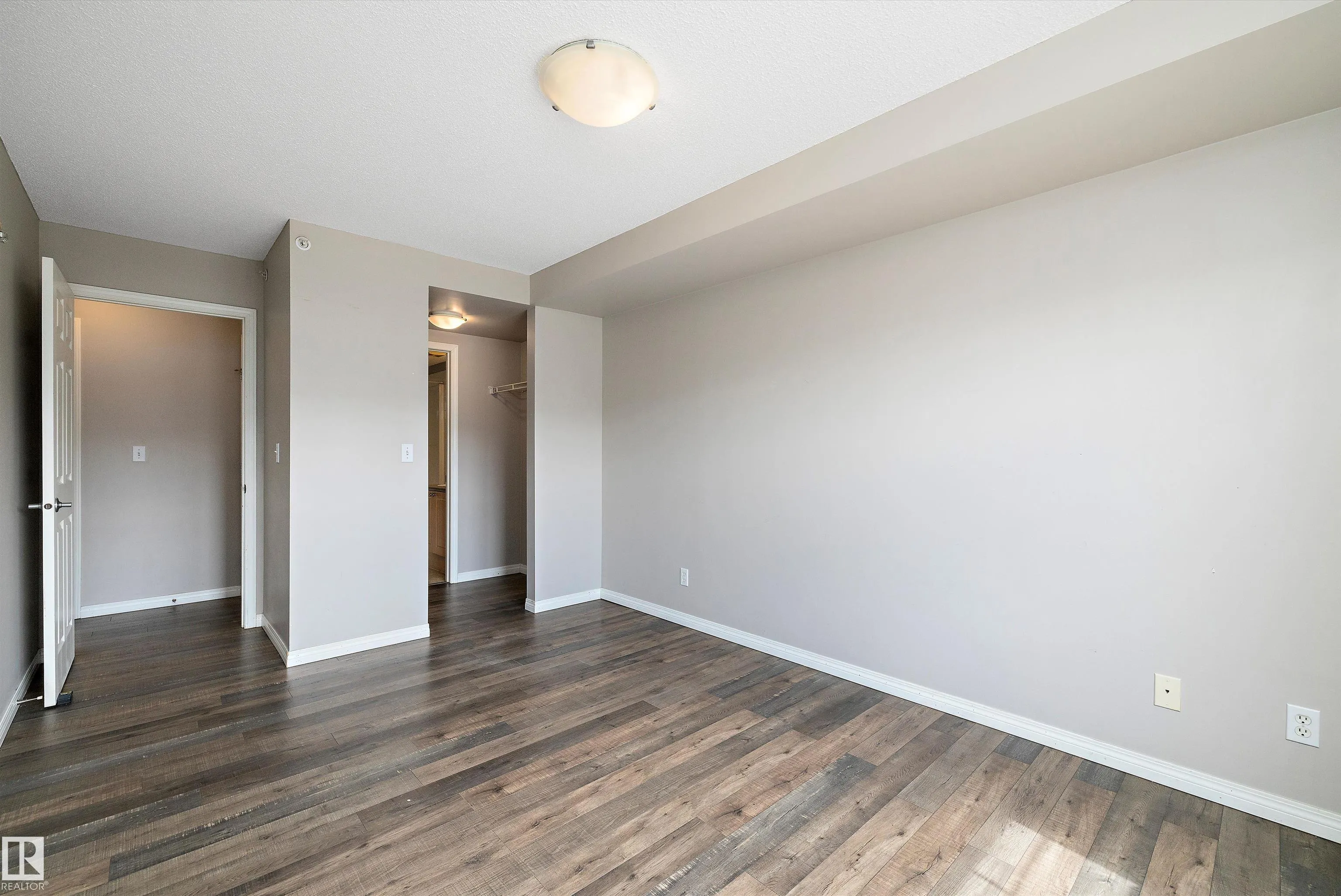 636 MCALLISTER Loop