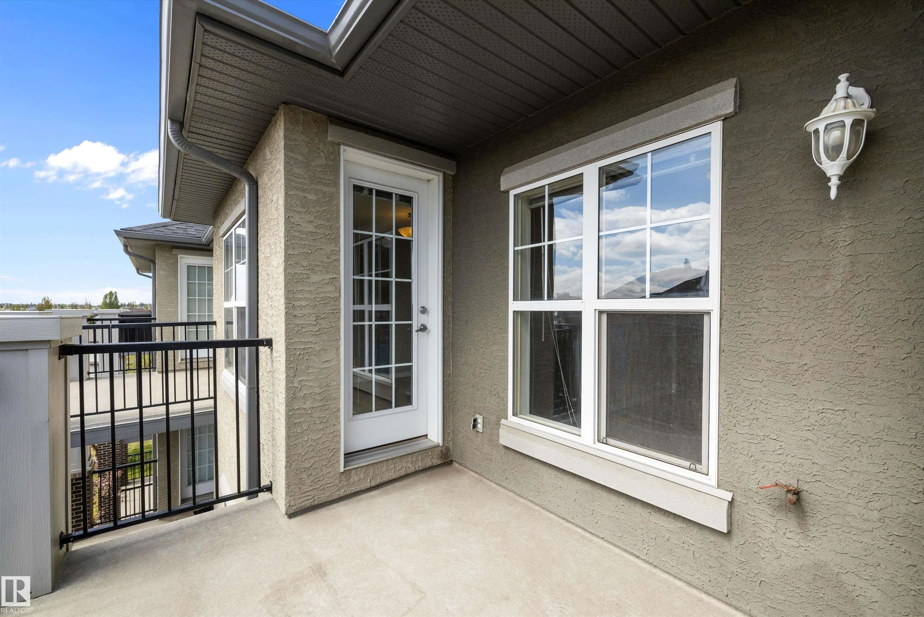 636 MCALLISTER Loop