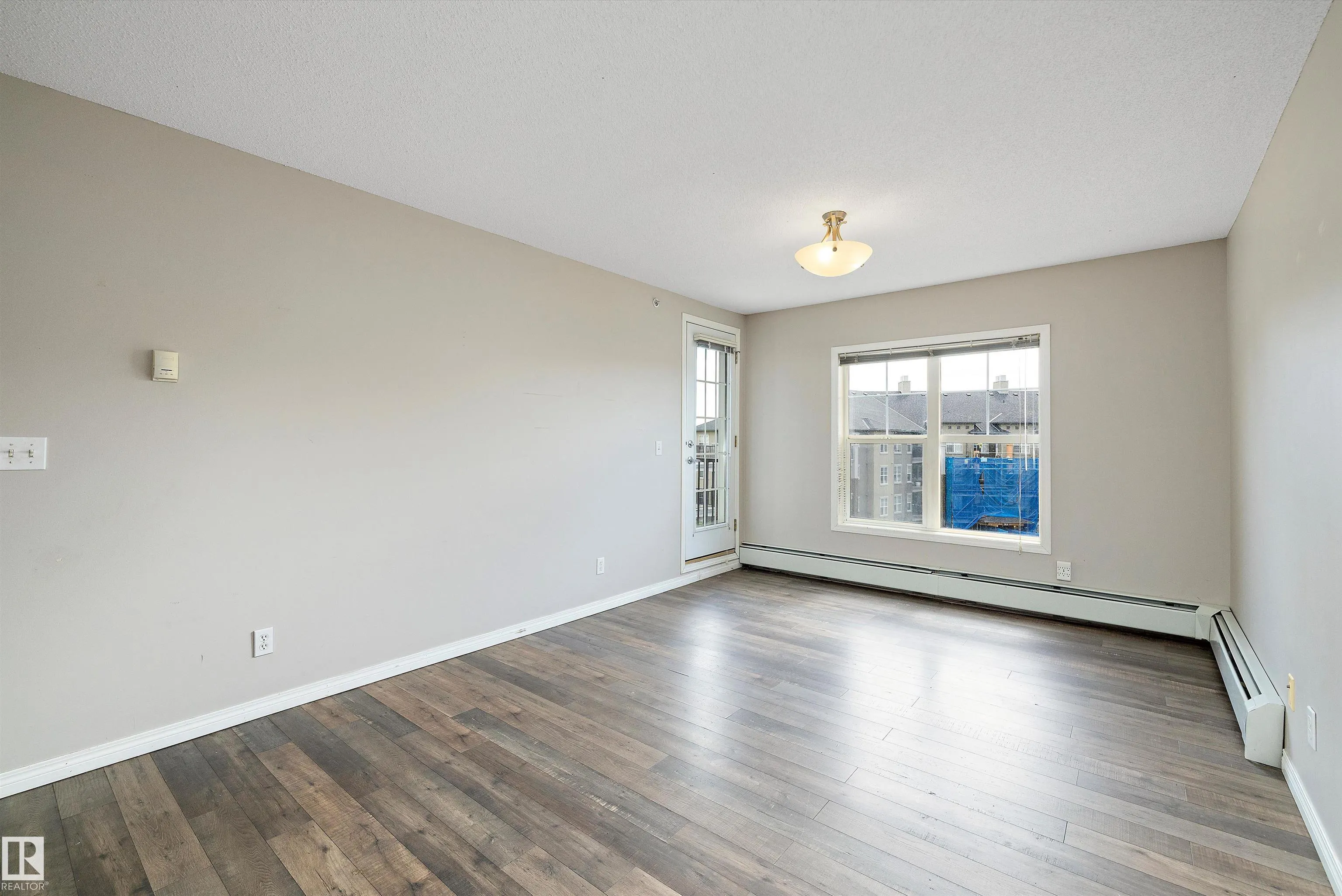 636 MCALLISTER Loop
