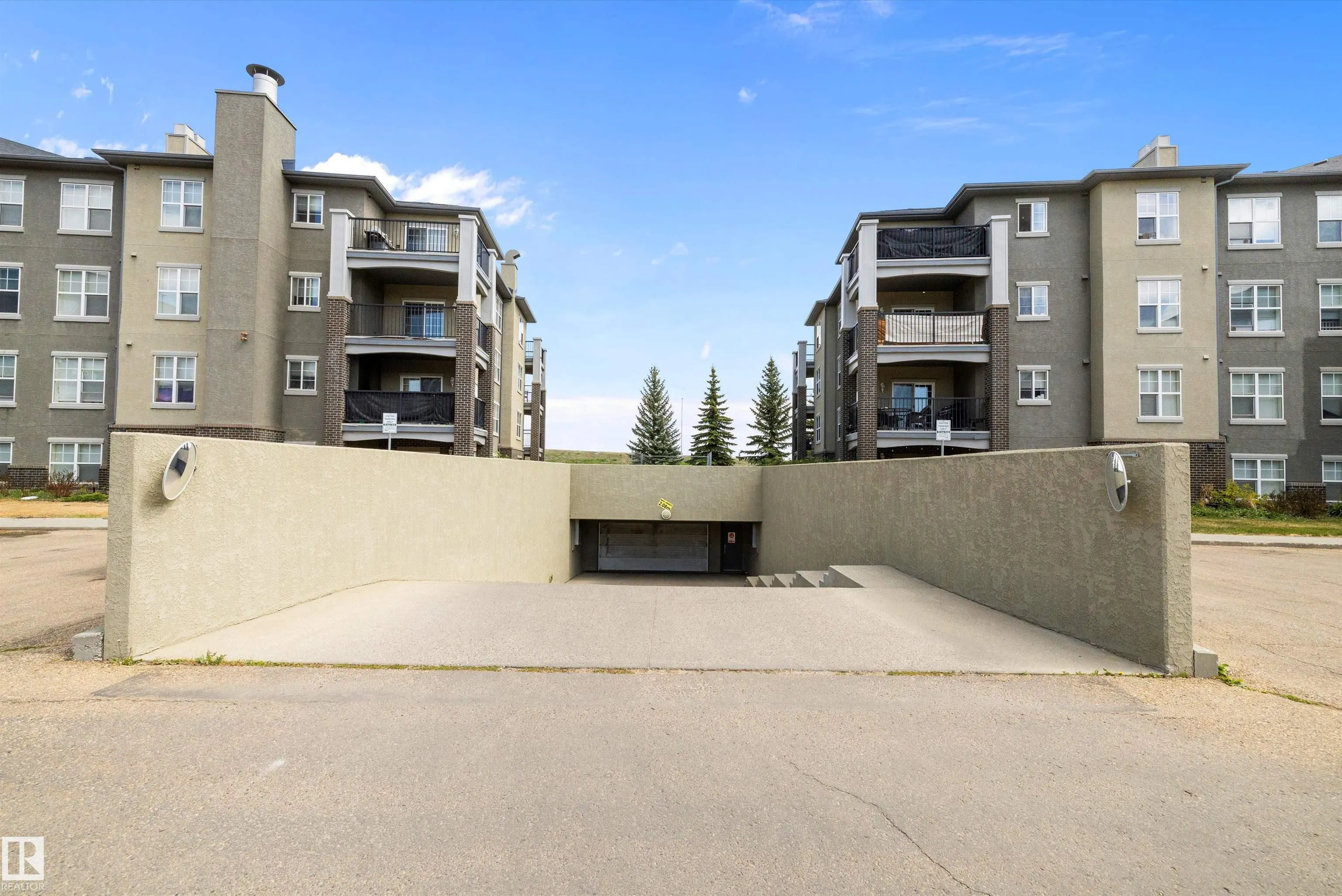 636 MCALLISTER Loop
