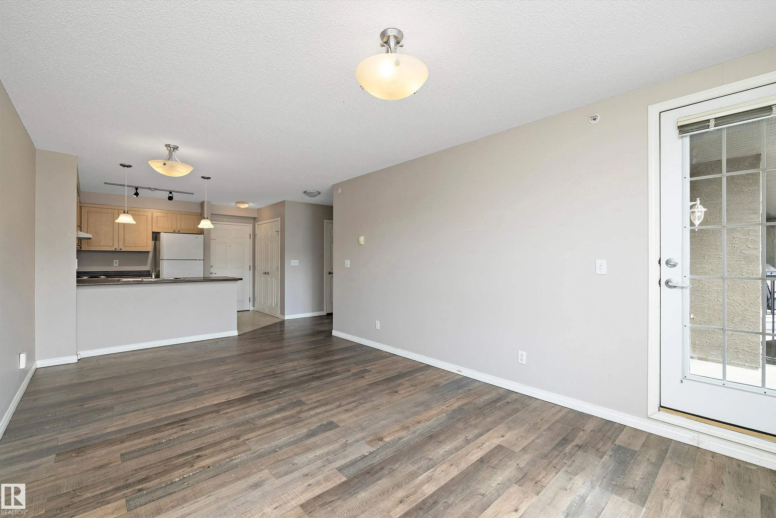 636 MCALLISTER Loop