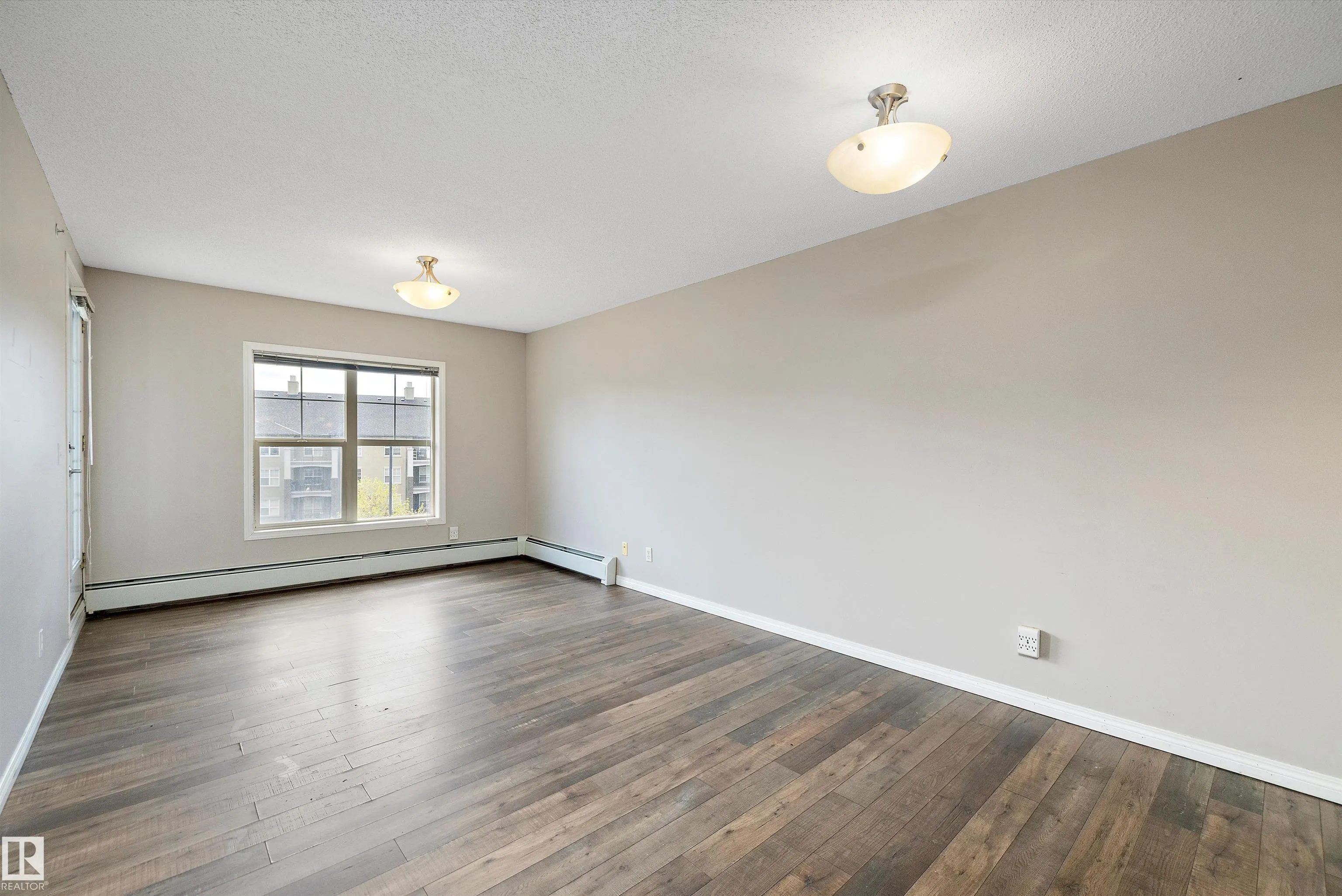636 MCALLISTER Loop