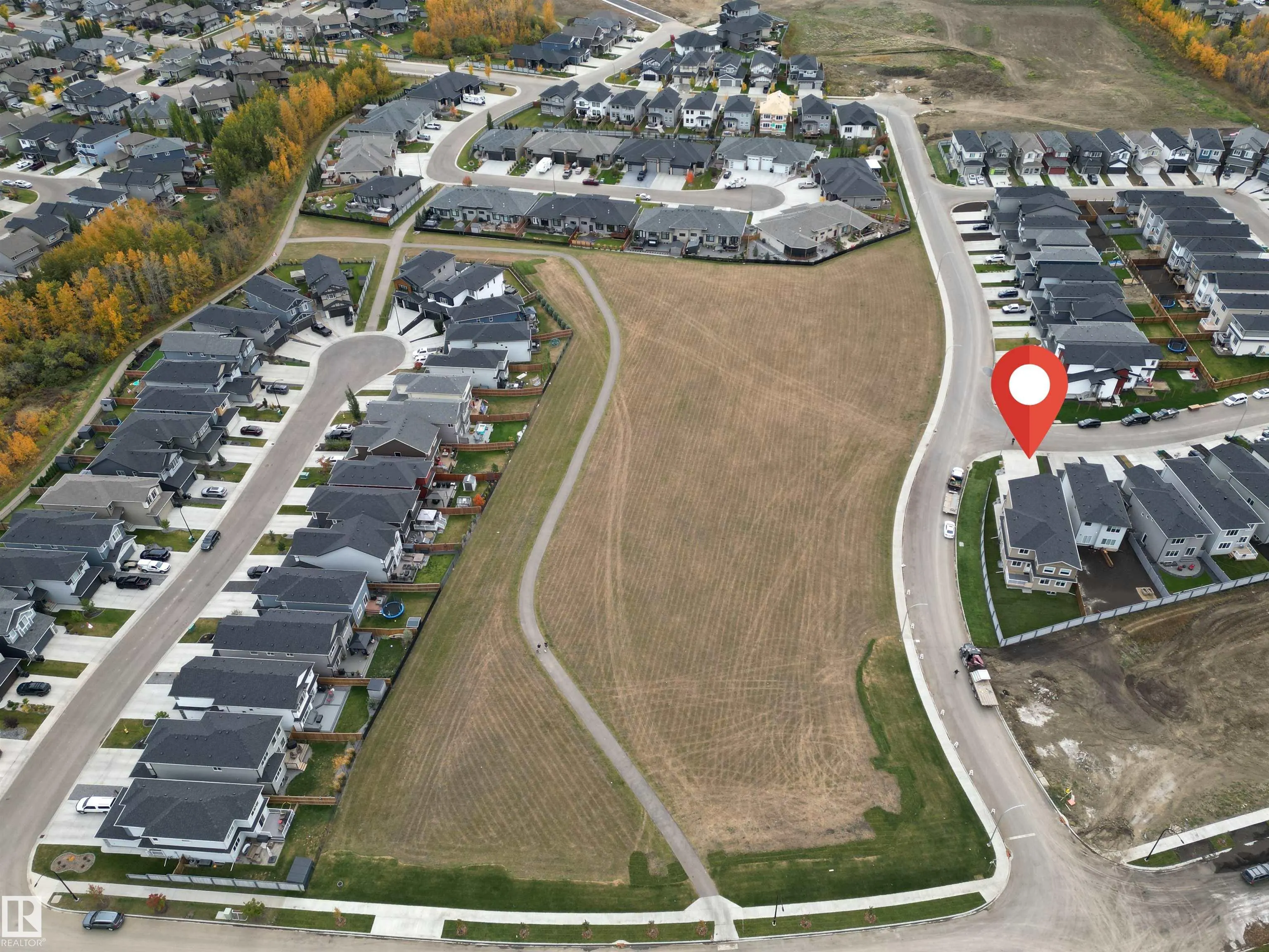 73 ASHBURY Crescent
